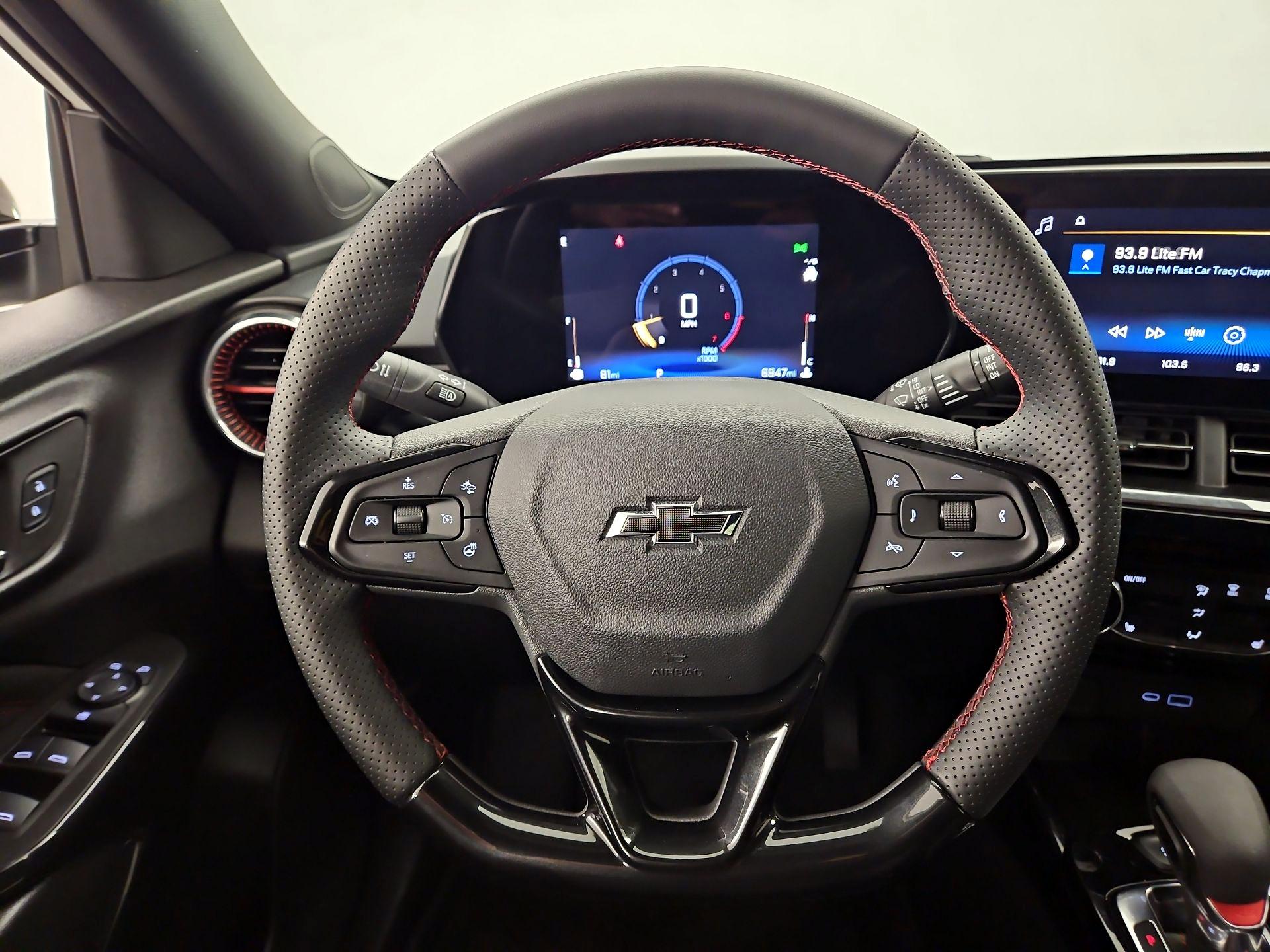 Thumbnail: 2025 Chevrolet Trax - 10
