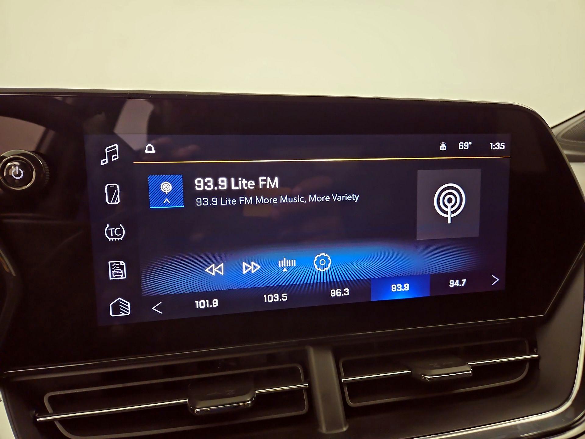 Thumbnail: 2025 Chevrolet Trax - 15
