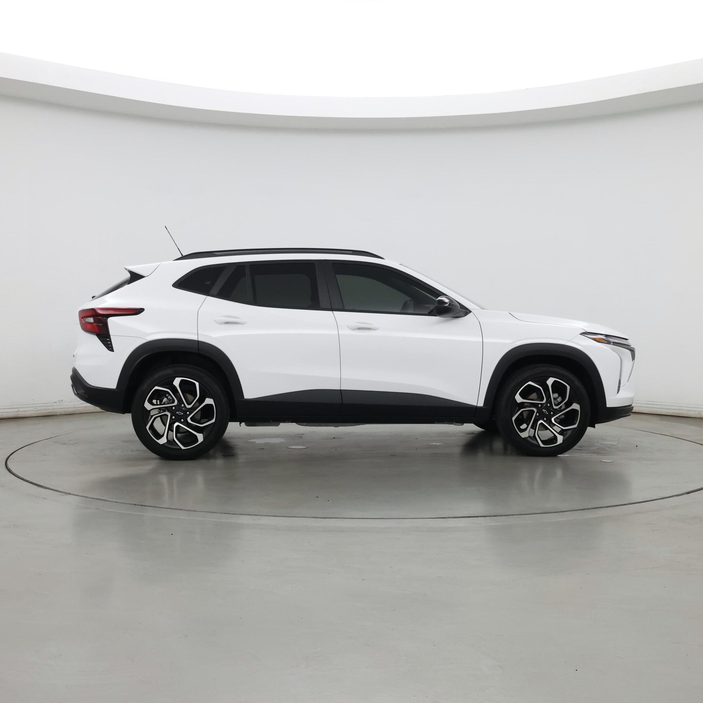 Thumbnail: 2025 Chevrolet Trax - 7