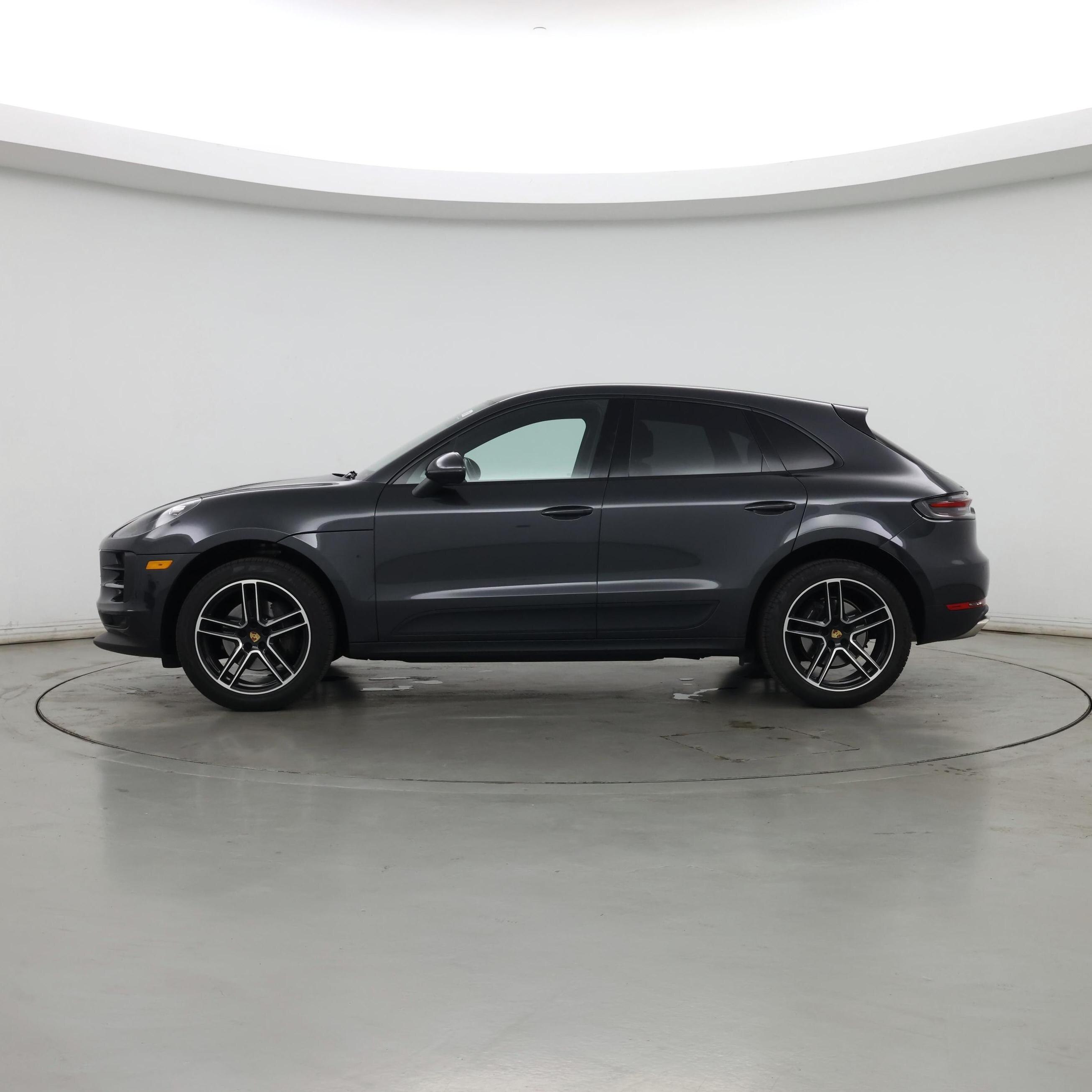 Thumbnail: 2020 Porsche Macan - 3