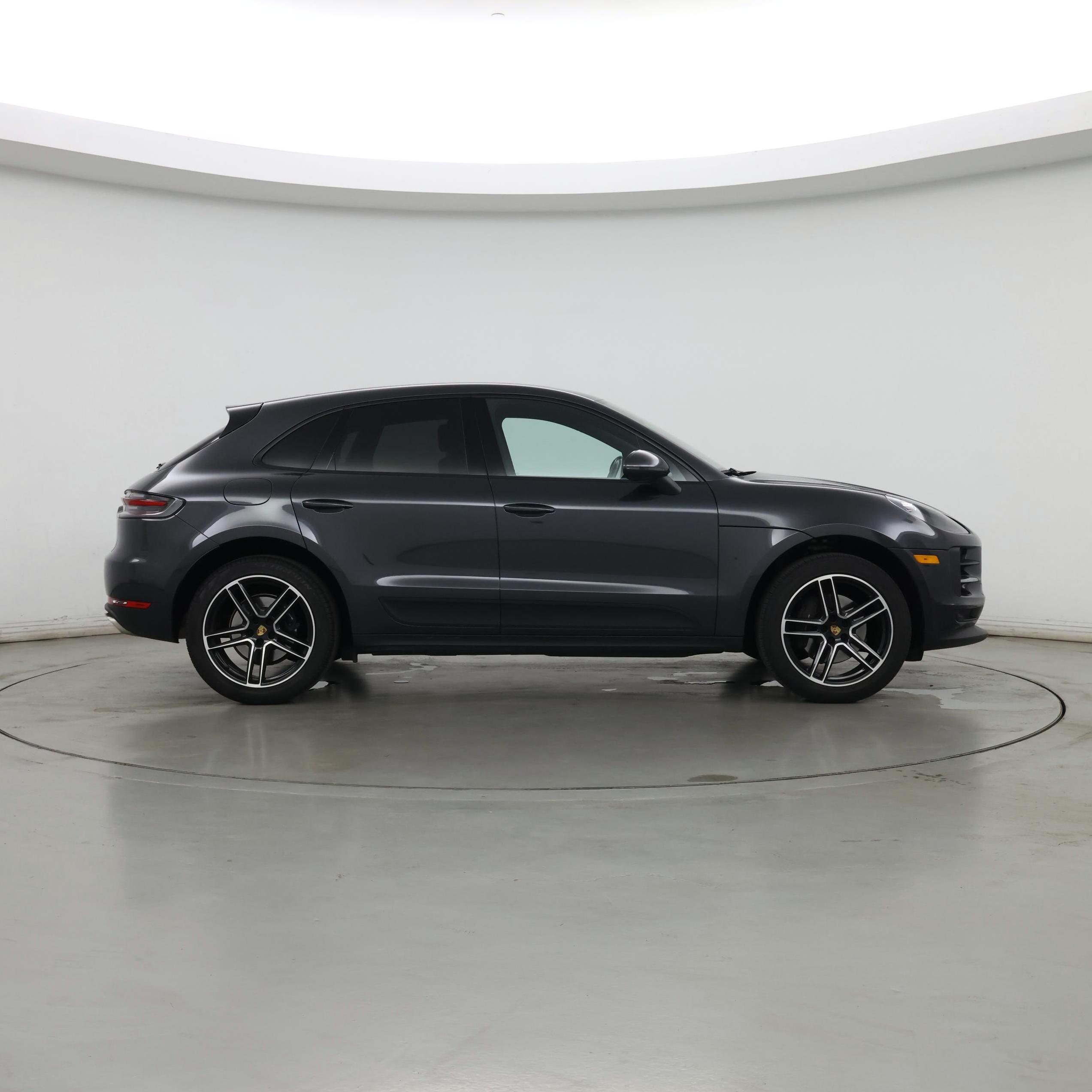 Thumbnail: 2020 Porsche Macan - 7