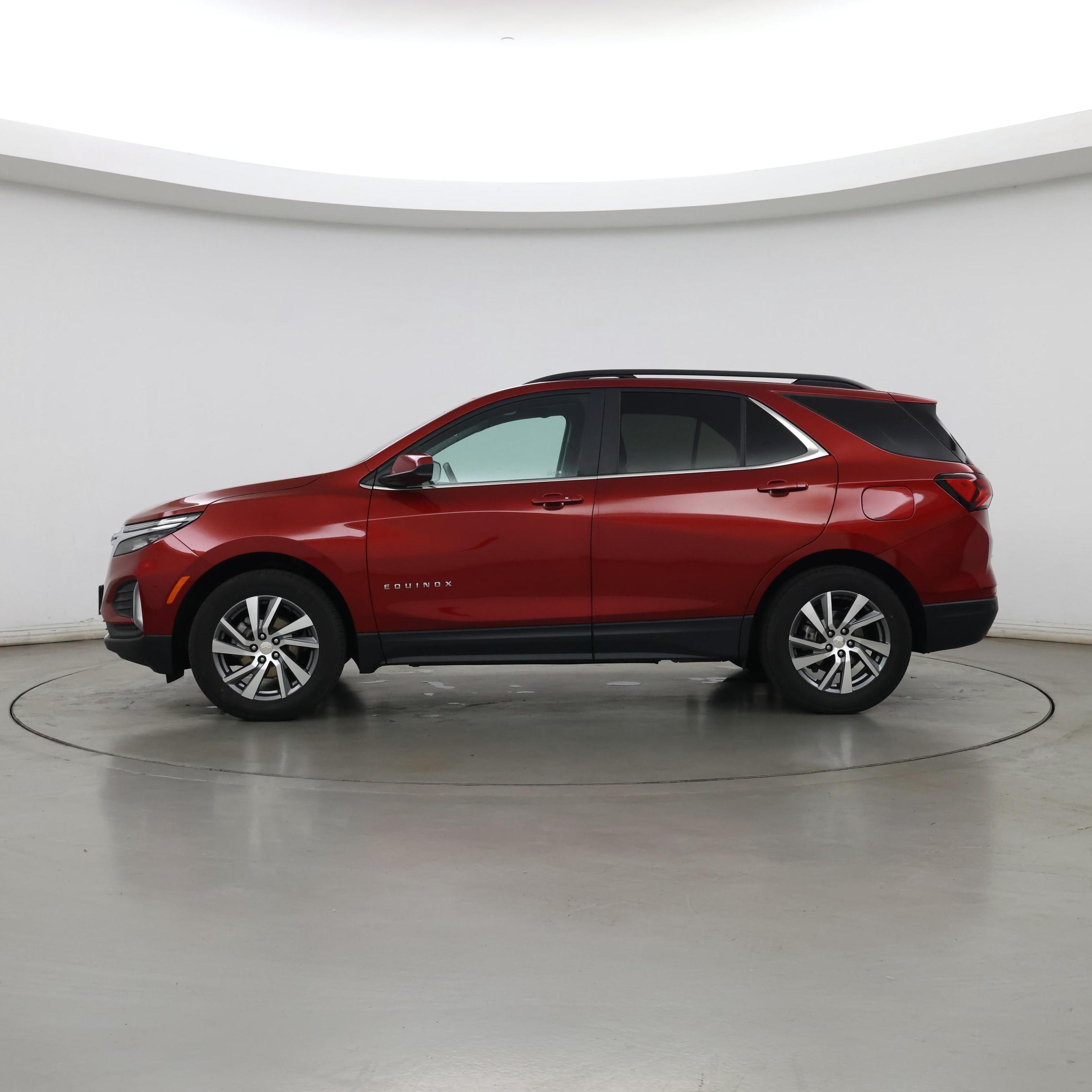 Thumbnail: 2023 Chevrolet Equinox - 3