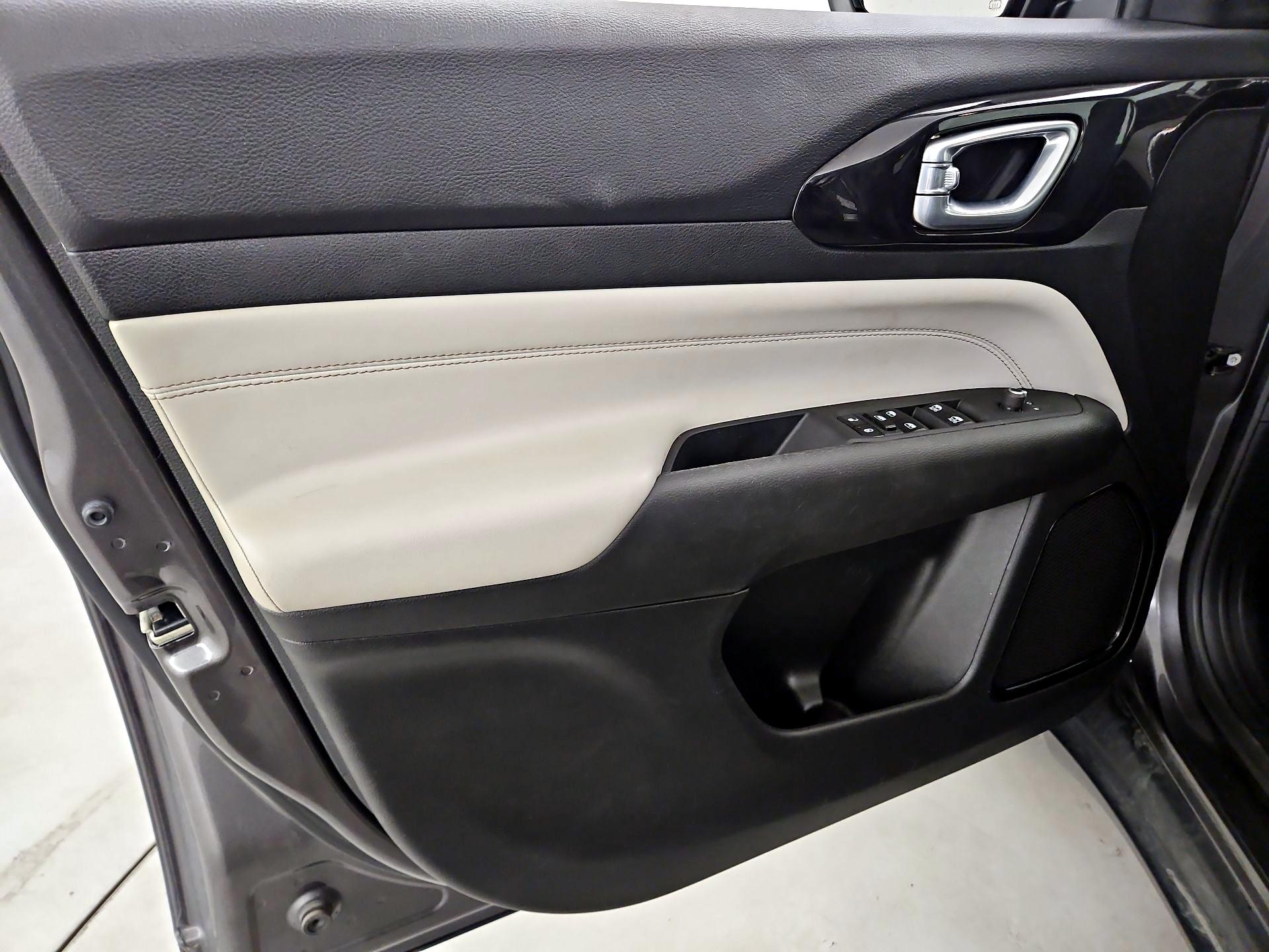 Thumbnail: 2023 Jeep Compass - 12