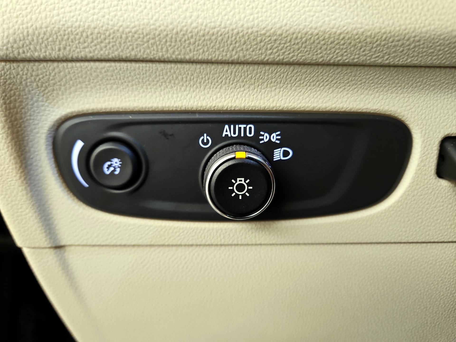 Thumbnail: 2023 Buick Envision - 13