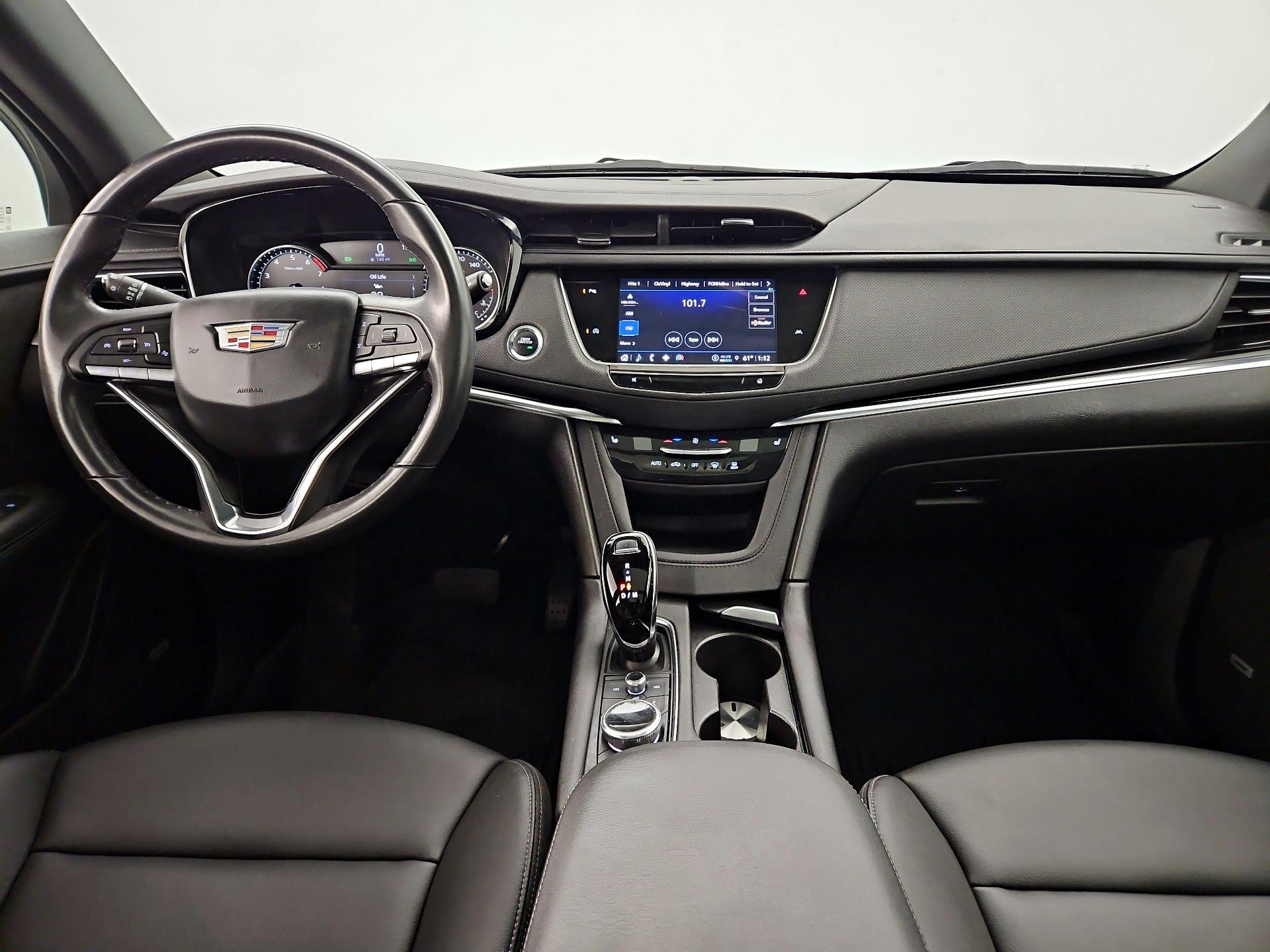 Thumbnail: 2022 Cadillac XT6 - 9