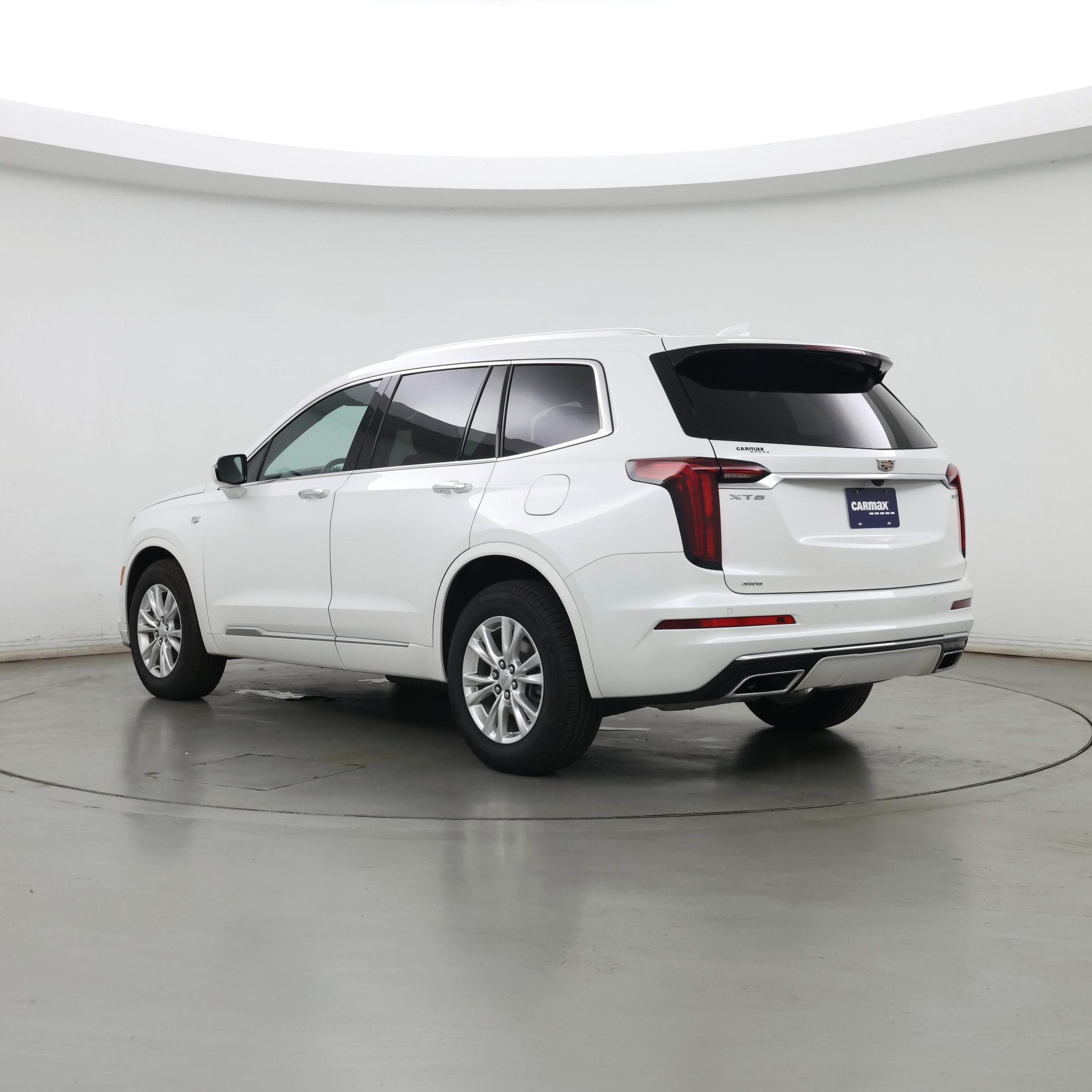 Thumbnail: 2022 Cadillac XT6 - 2