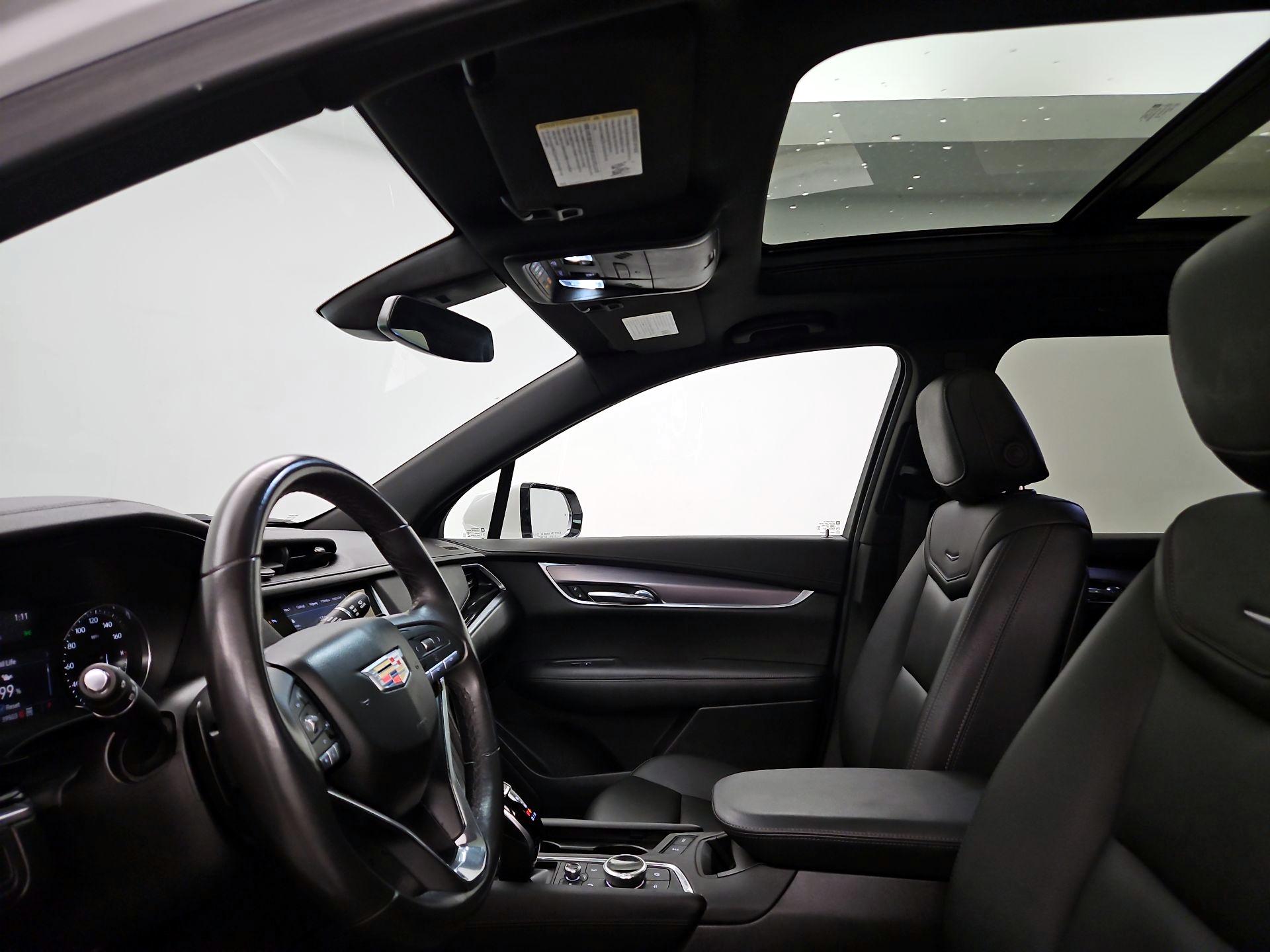 Thumbnail: 2022 Cadillac XT6 - 19