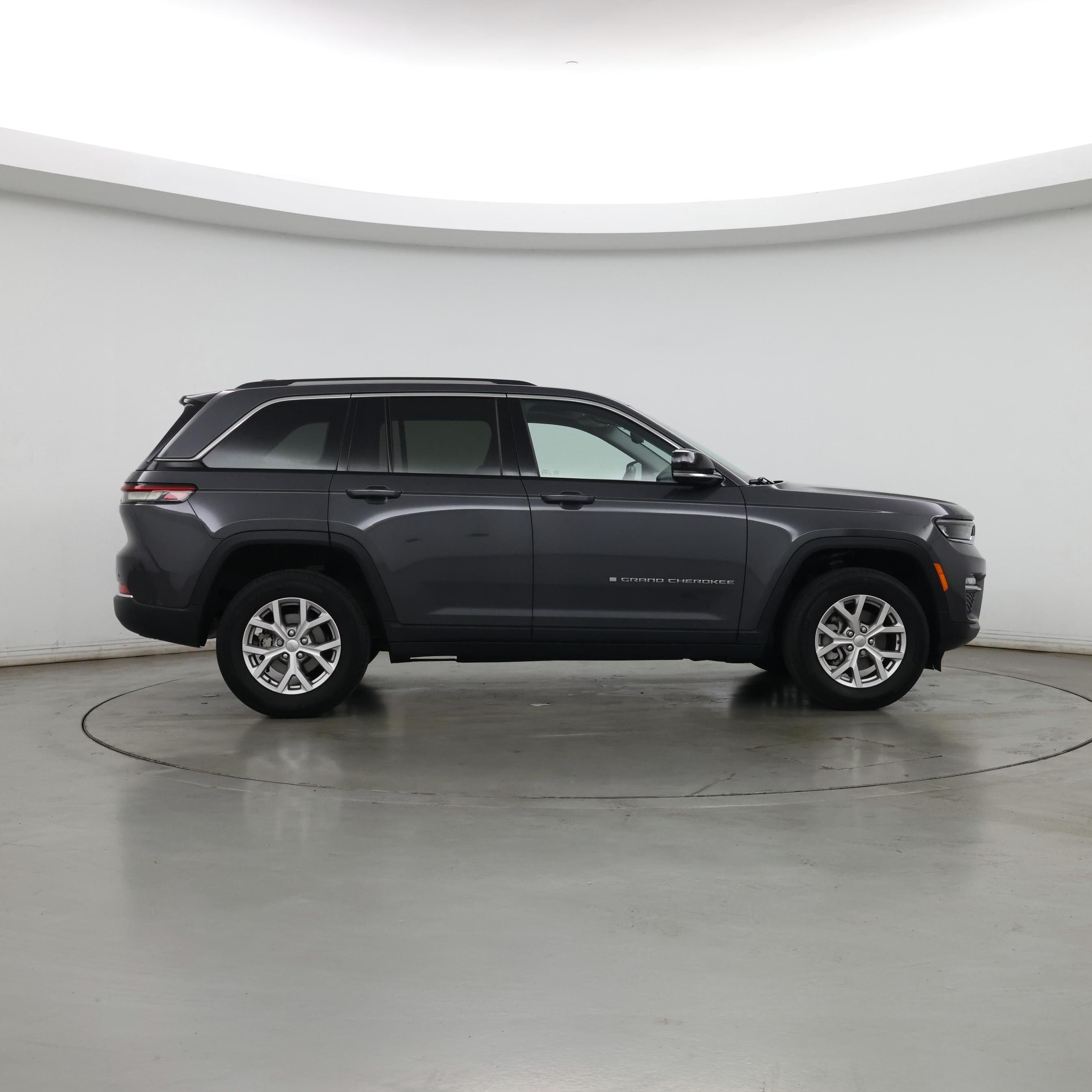Thumbnail: 2022 Jeep Grand Cherokee - 7
