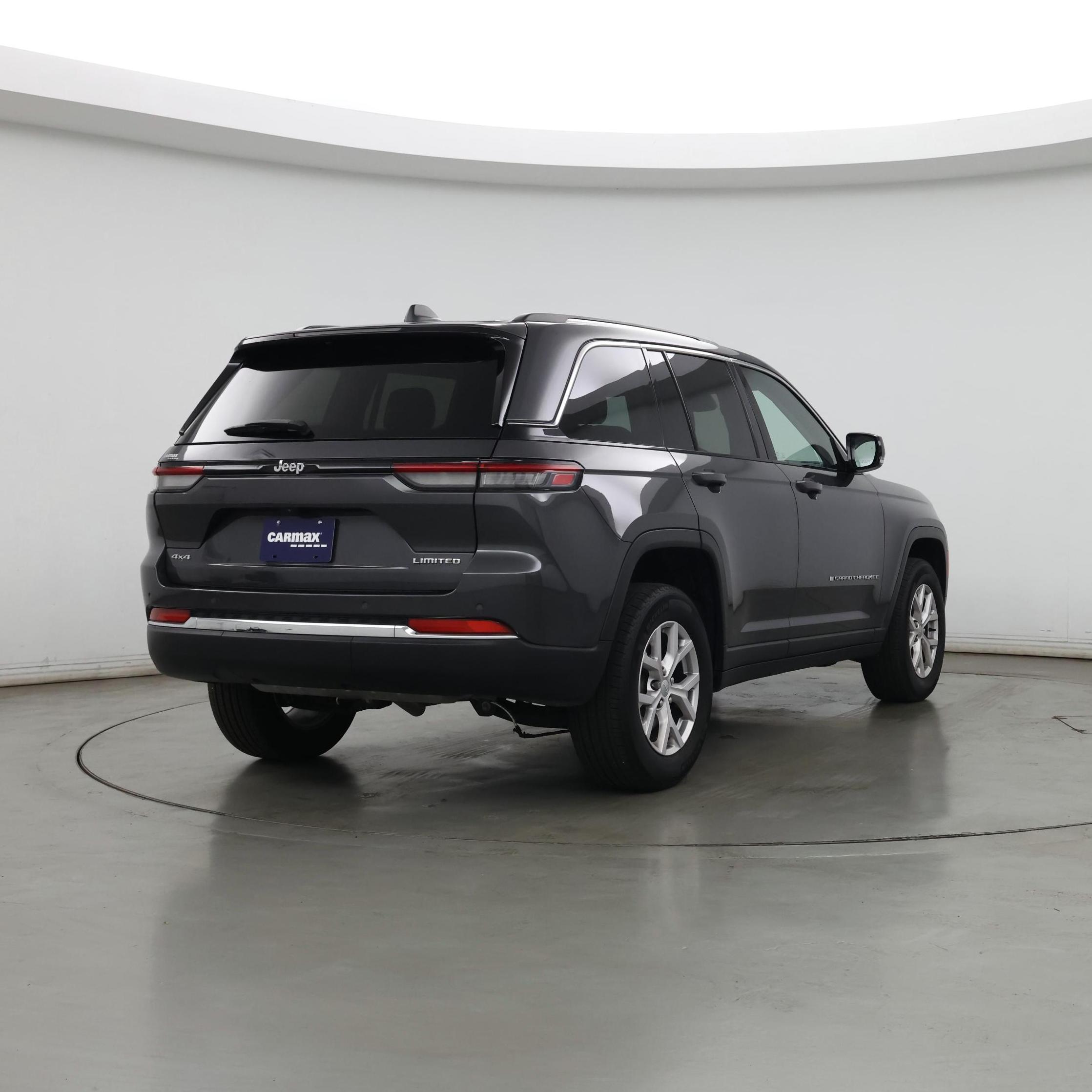Thumbnail: 2022 Jeep Grand Cherokee - 8