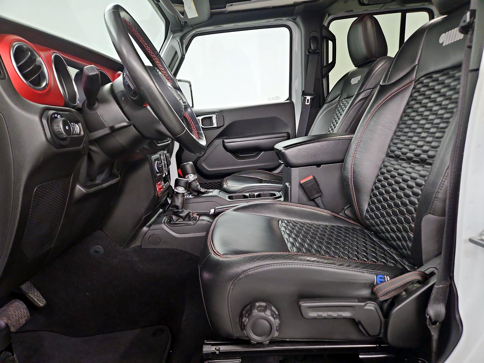 Thumbnail: 2021 Jeep Wrangler - 11