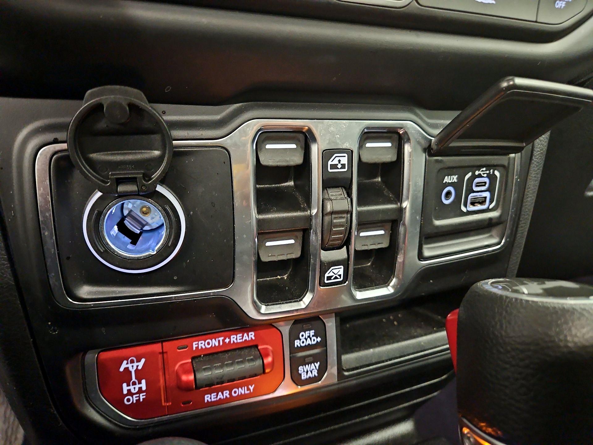 Thumbnail: 2021 Jeep Wrangler - 19