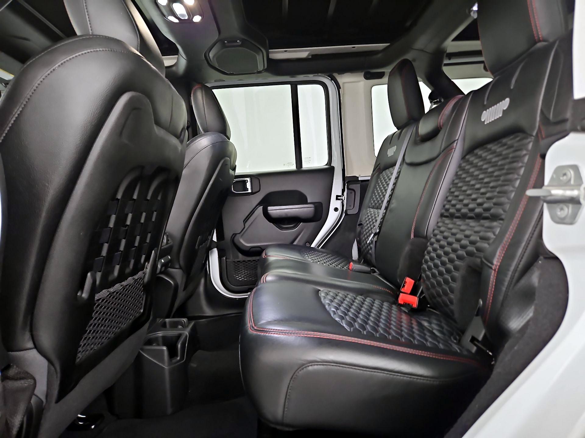 Thumbnail: 2021 Jeep Wrangler - 20