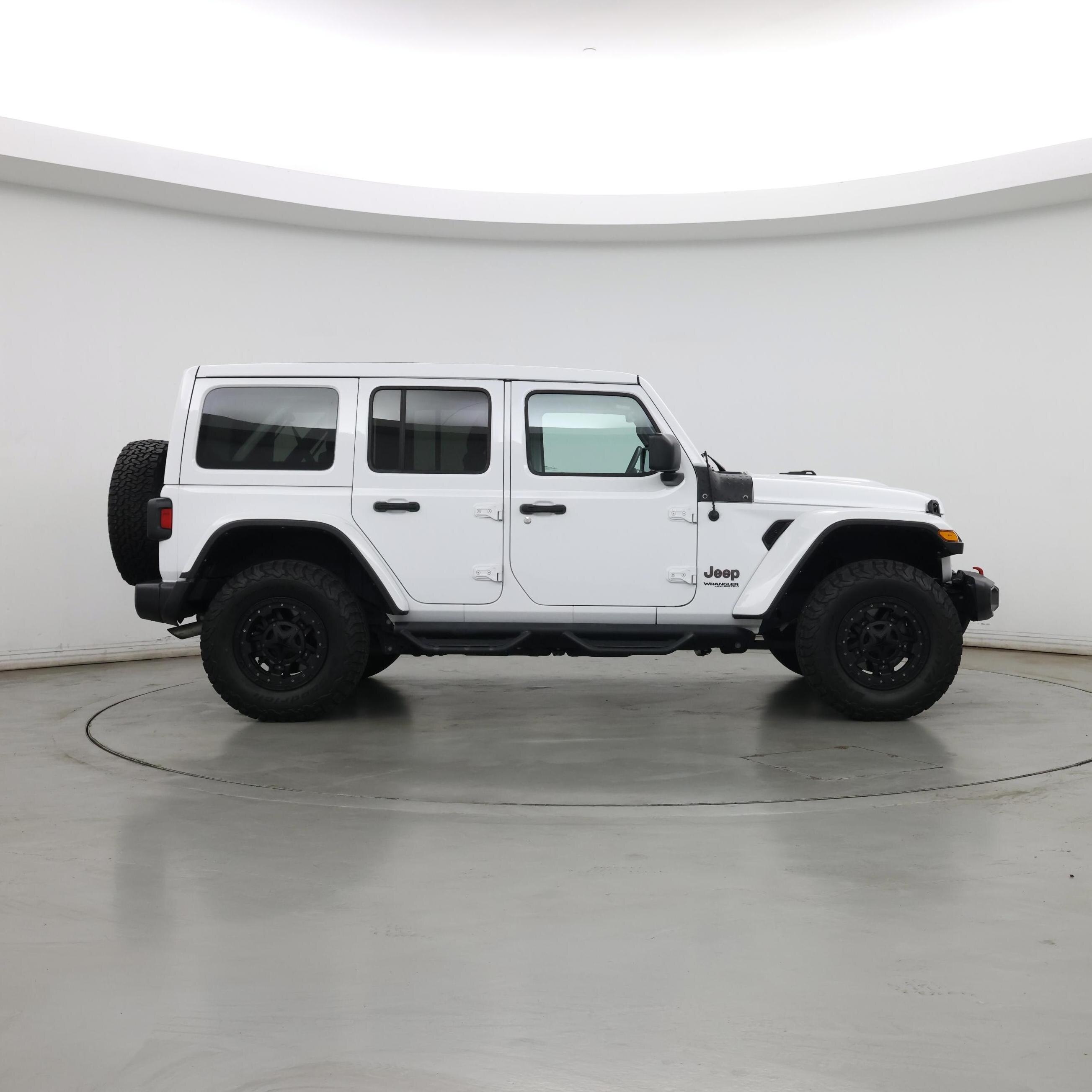 Thumbnail: 2021 Jeep Wrangler - 7