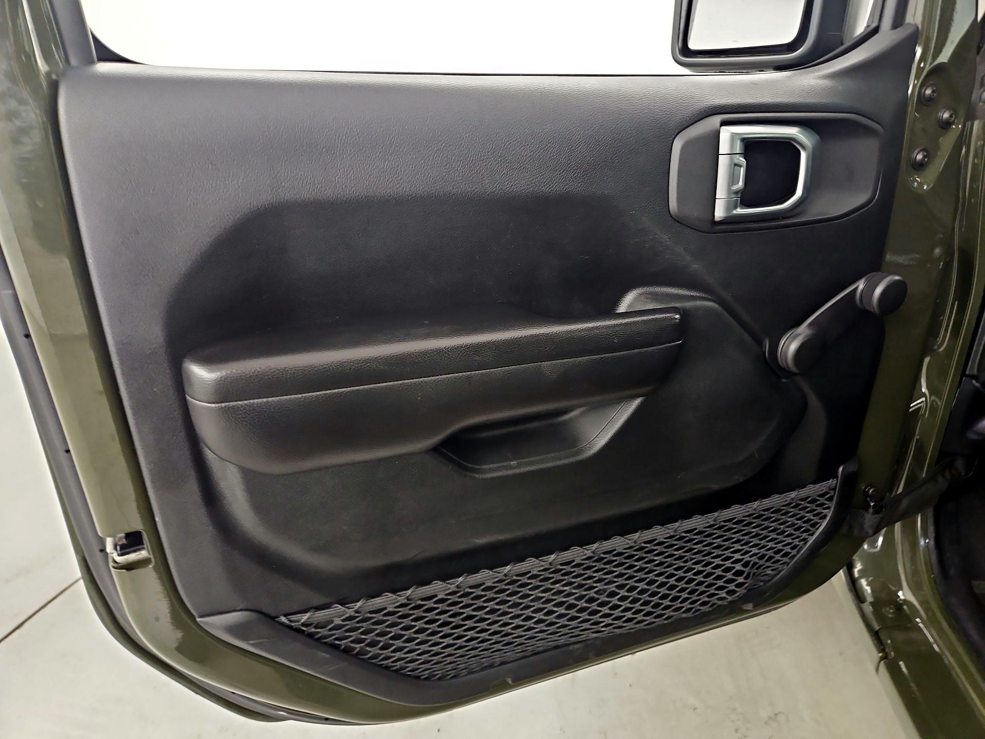 Thumbnail: 2021 Jeep Wrangler - 12
