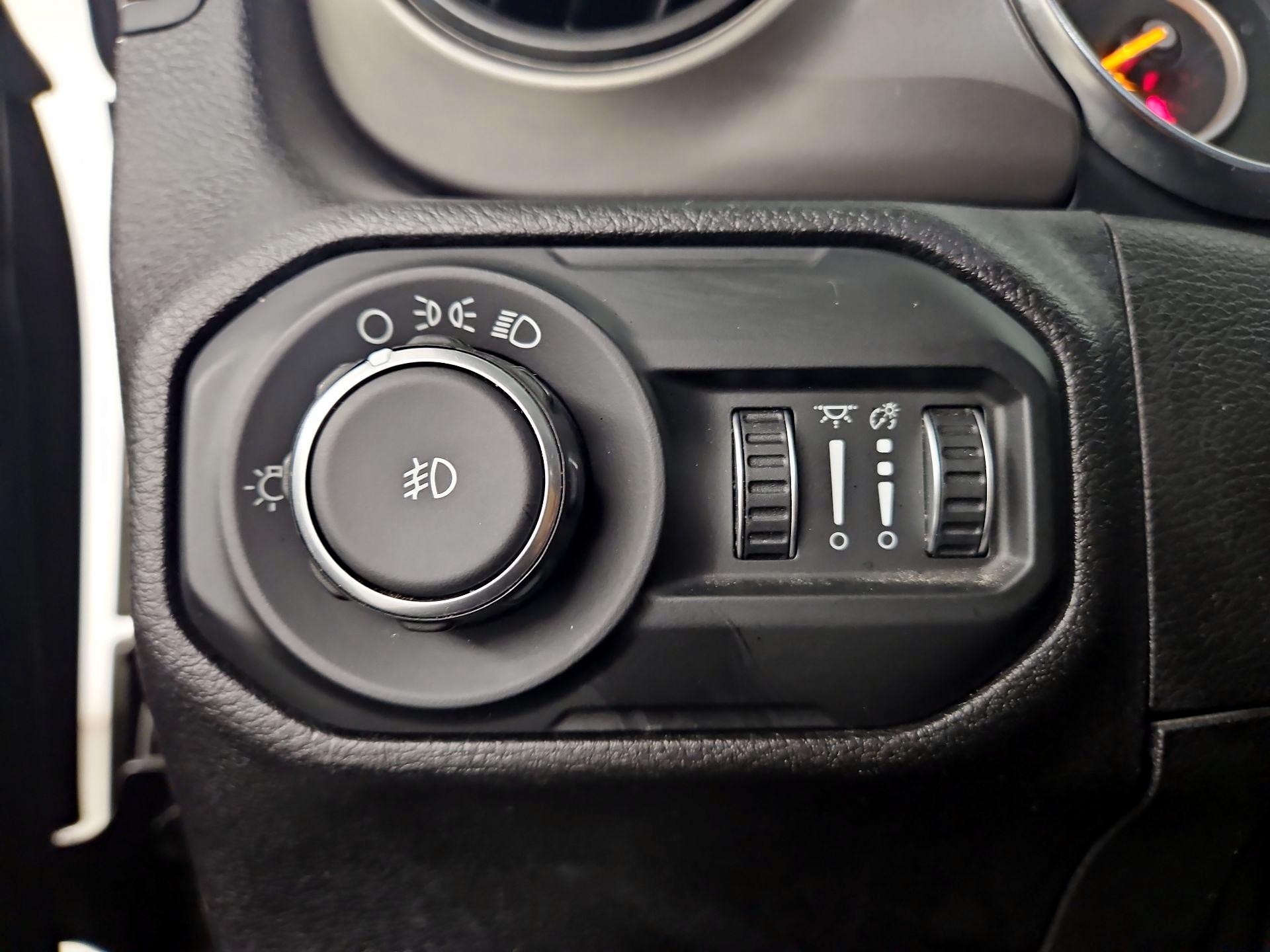 Thumbnail: 2021 Jeep Wrangler - 13