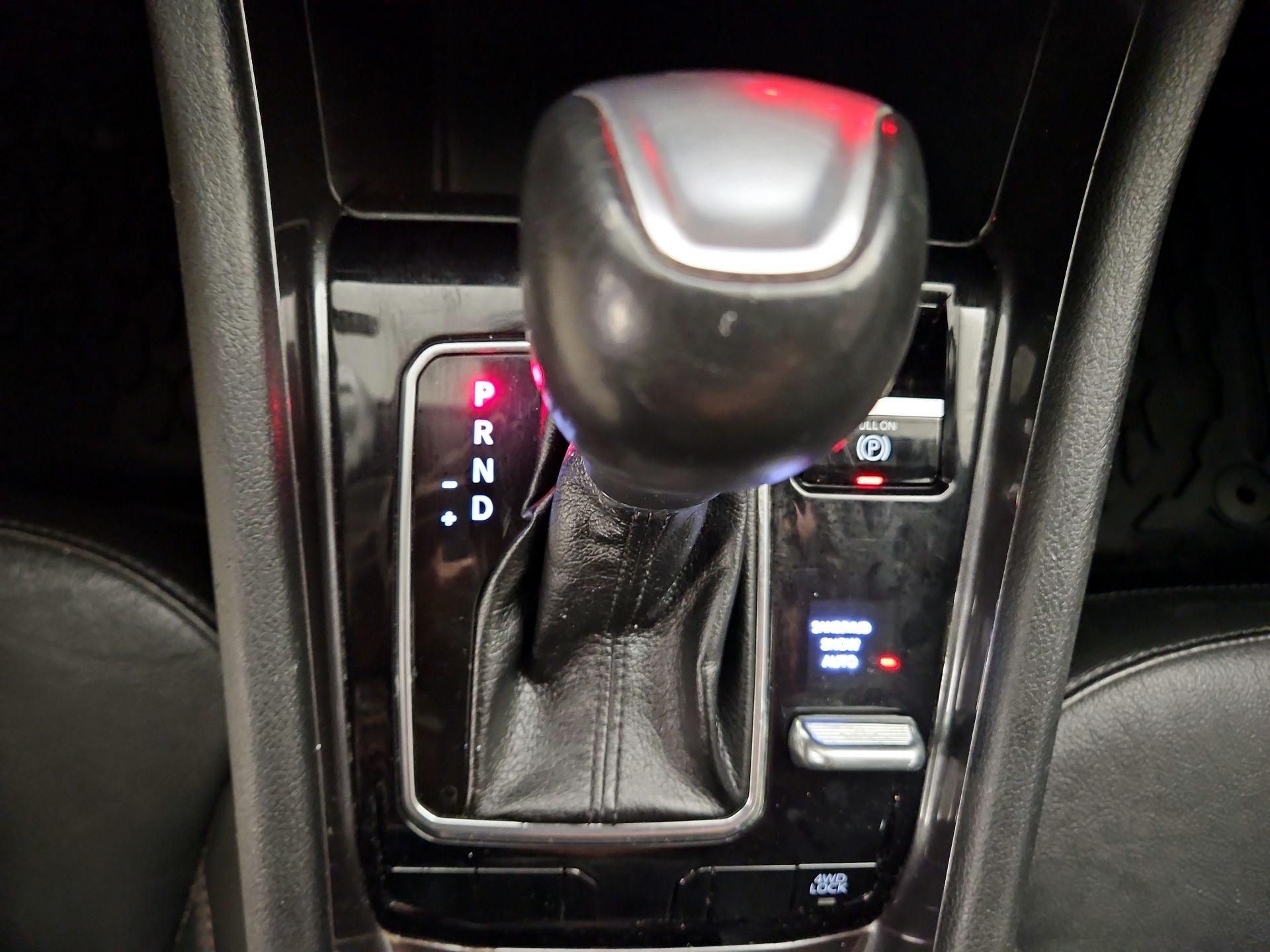 Thumbnail: 2022 Jeep Compass - 17
