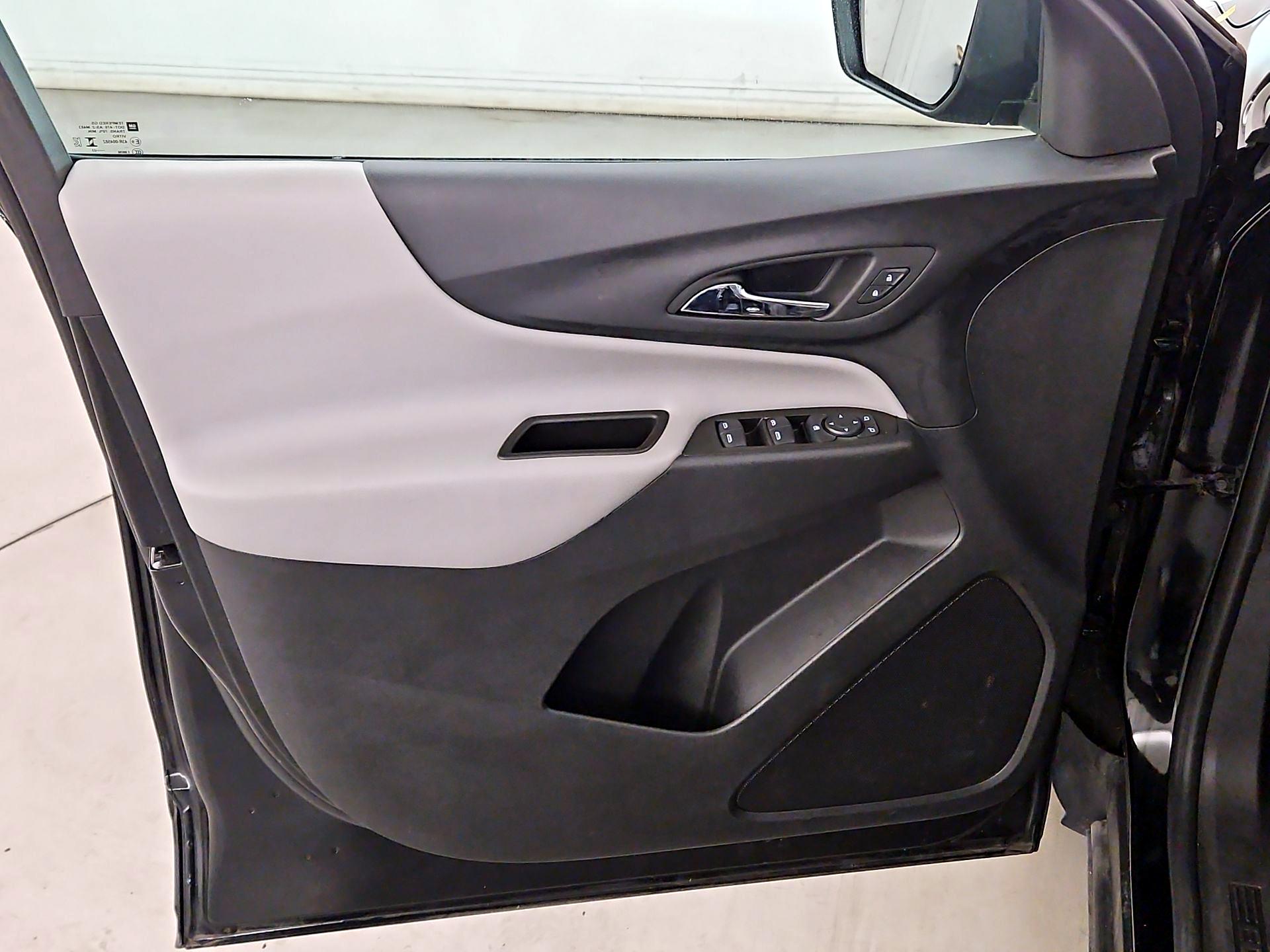 Thumbnail: 2023 Chevrolet Equinox - 12