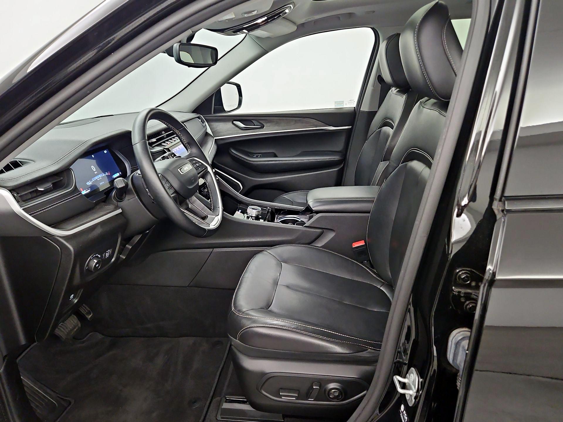 Thumbnail: 2022 Jeep Grand Cherokee L - 11