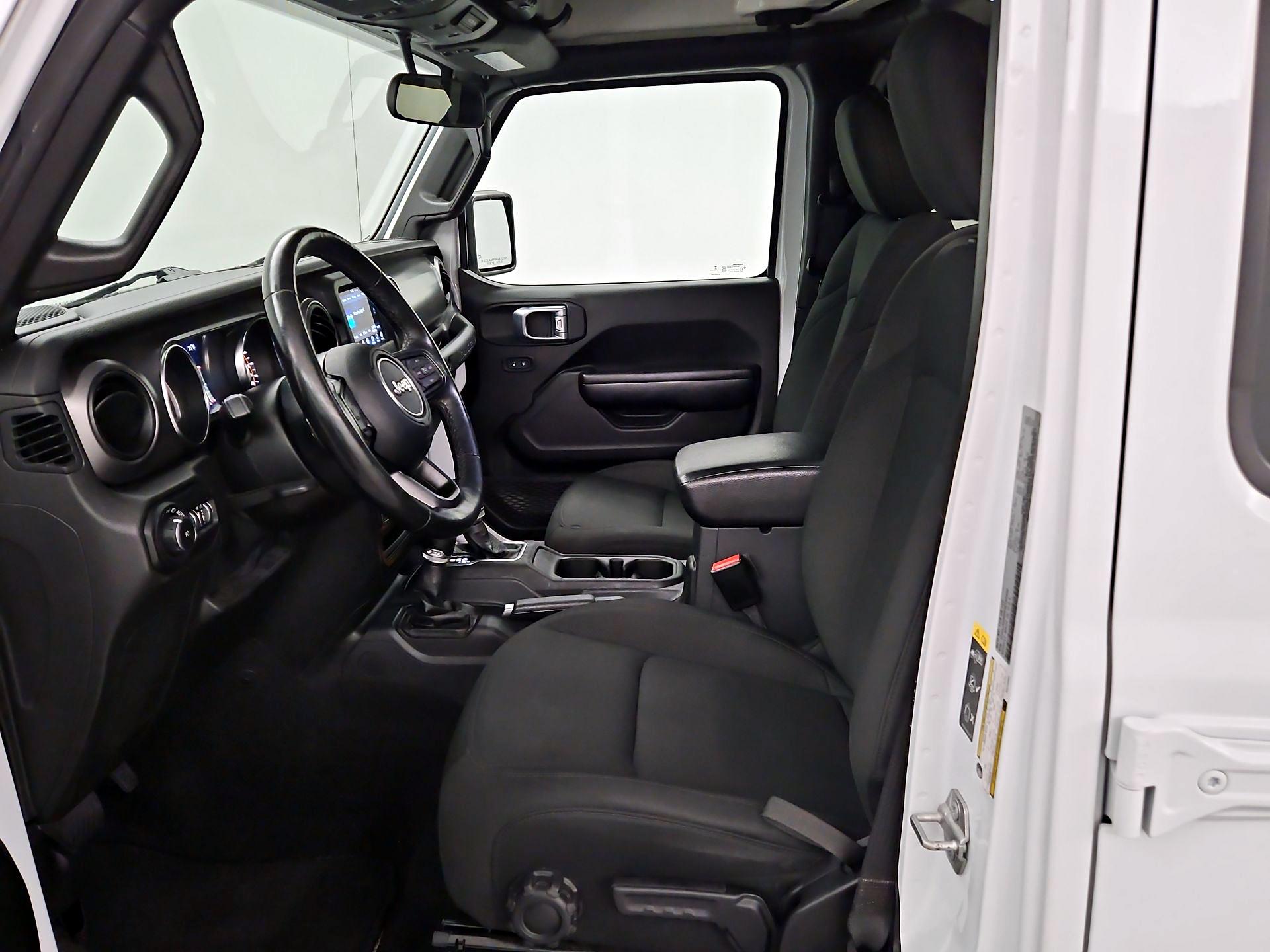 Thumbnail: 2021 Jeep Wrangler - 11