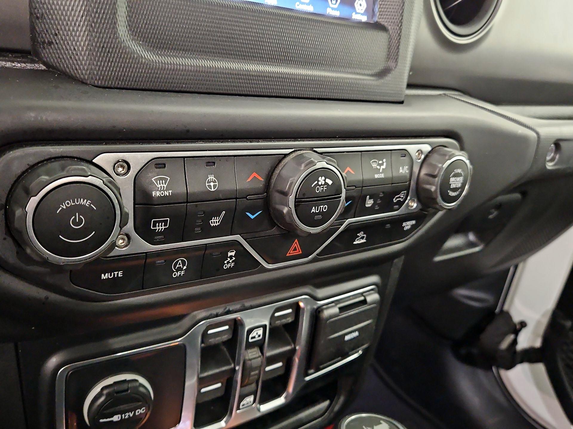 Thumbnail: 2021 Jeep Wrangler - 16