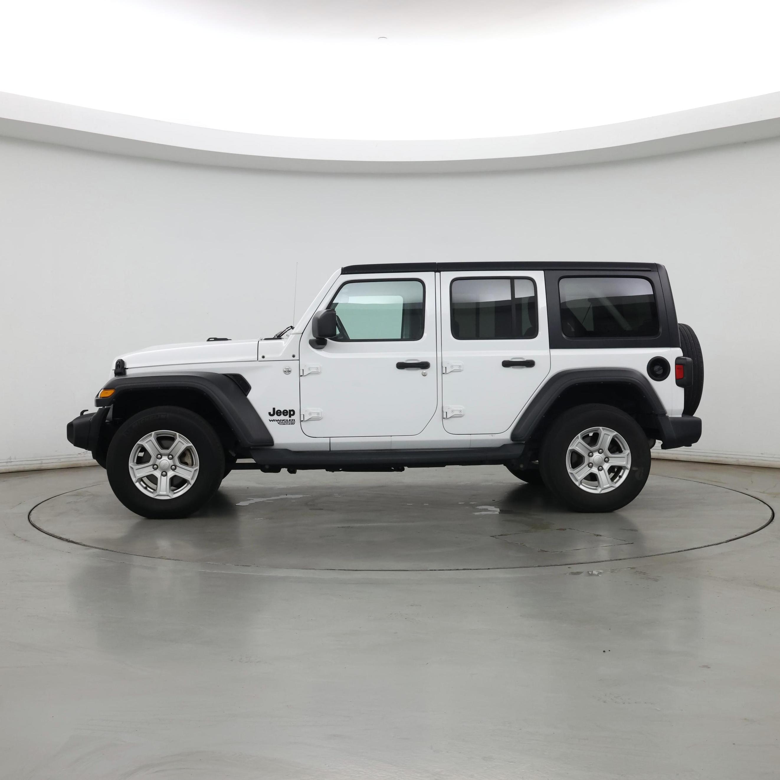 Thumbnail: 2021 Jeep Wrangler - 3