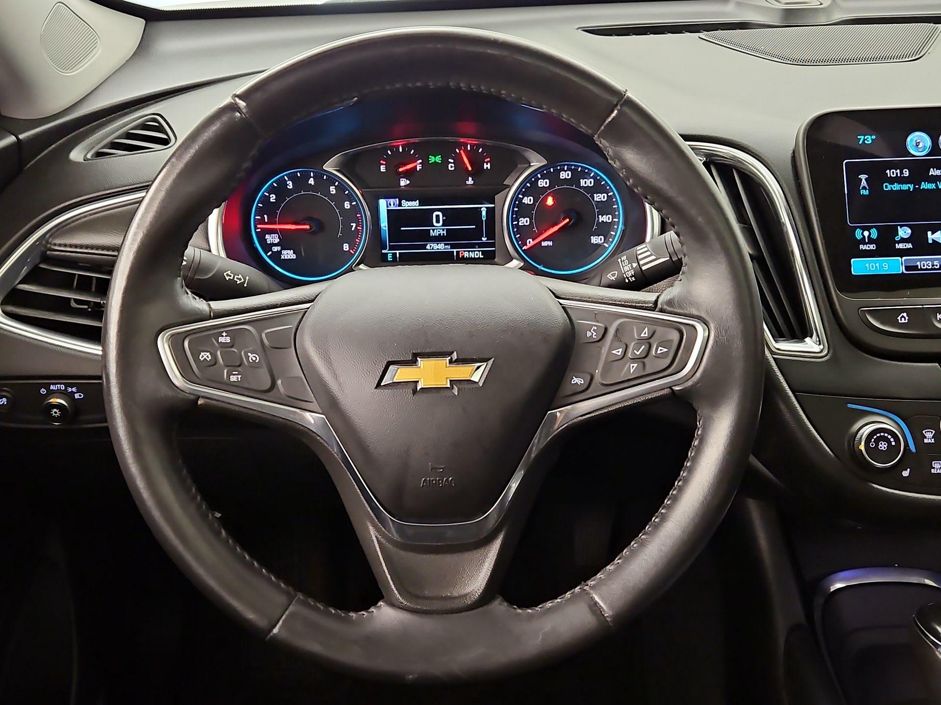 Thumbnail: 2018 Chevrolet Malibu - 10