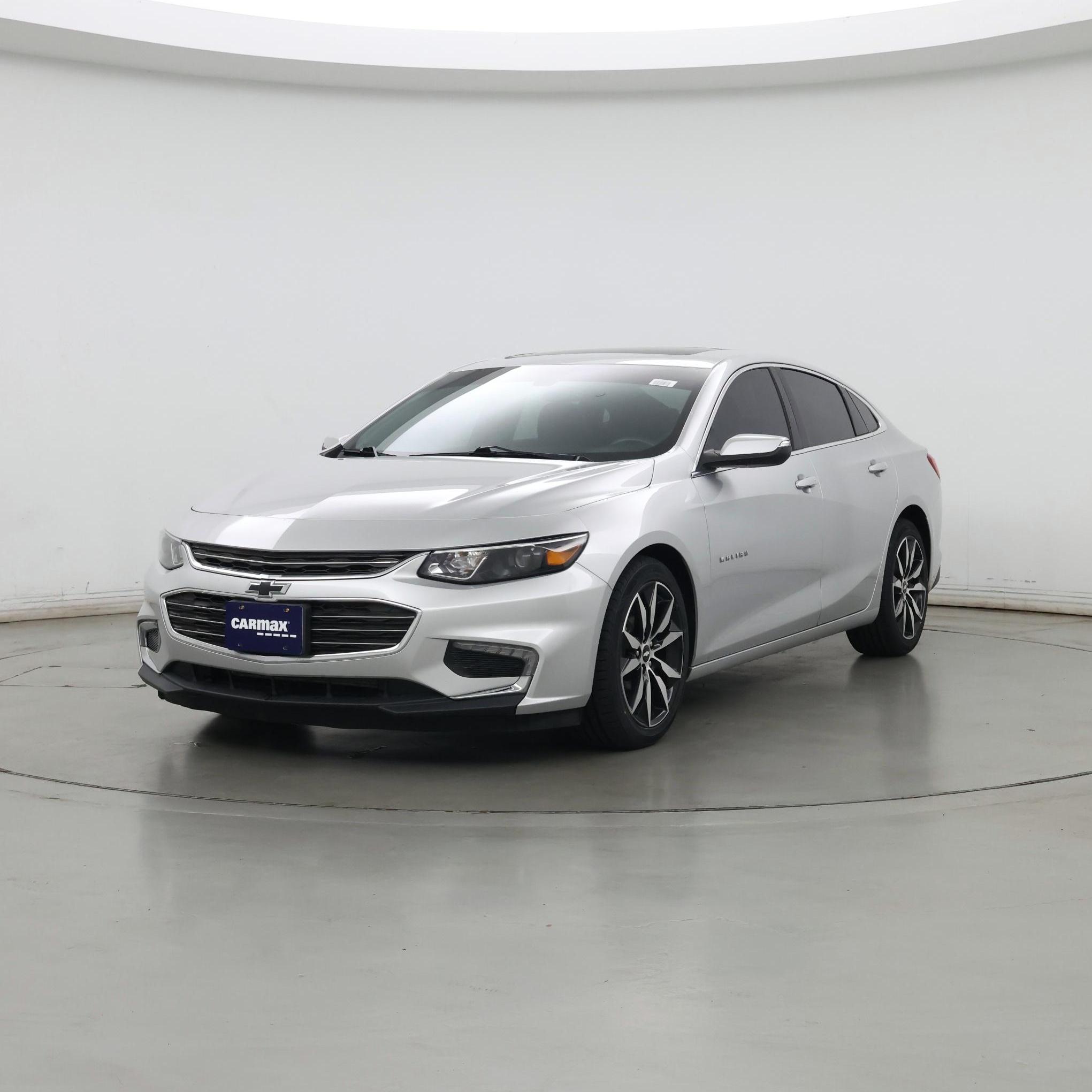 Thumbnail: 2018 Chevrolet Malibu - 4