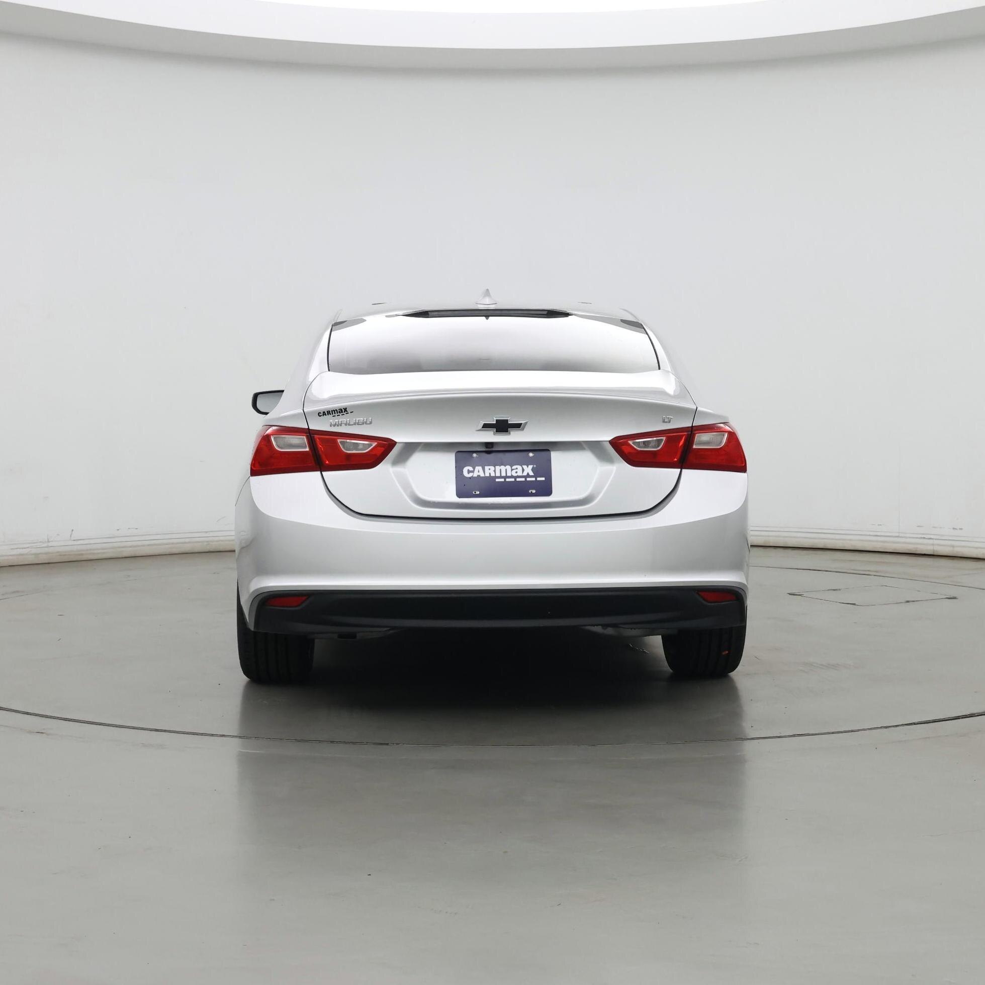 Thumbnail: 2018 Chevrolet Malibu - 6