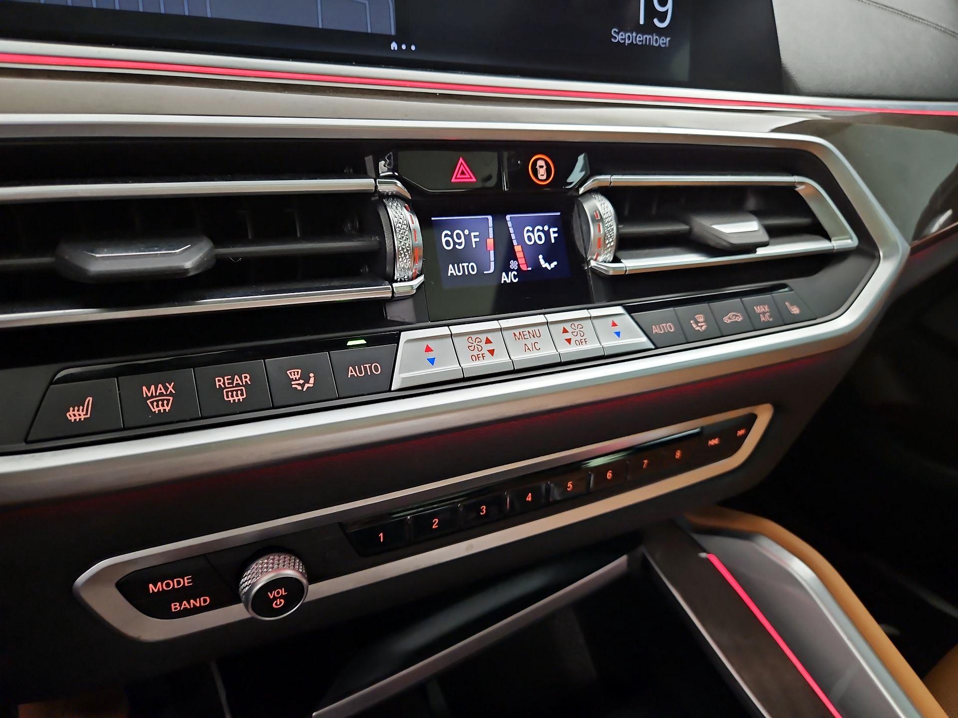 Thumbnail: 2023 BMW X6 - 17