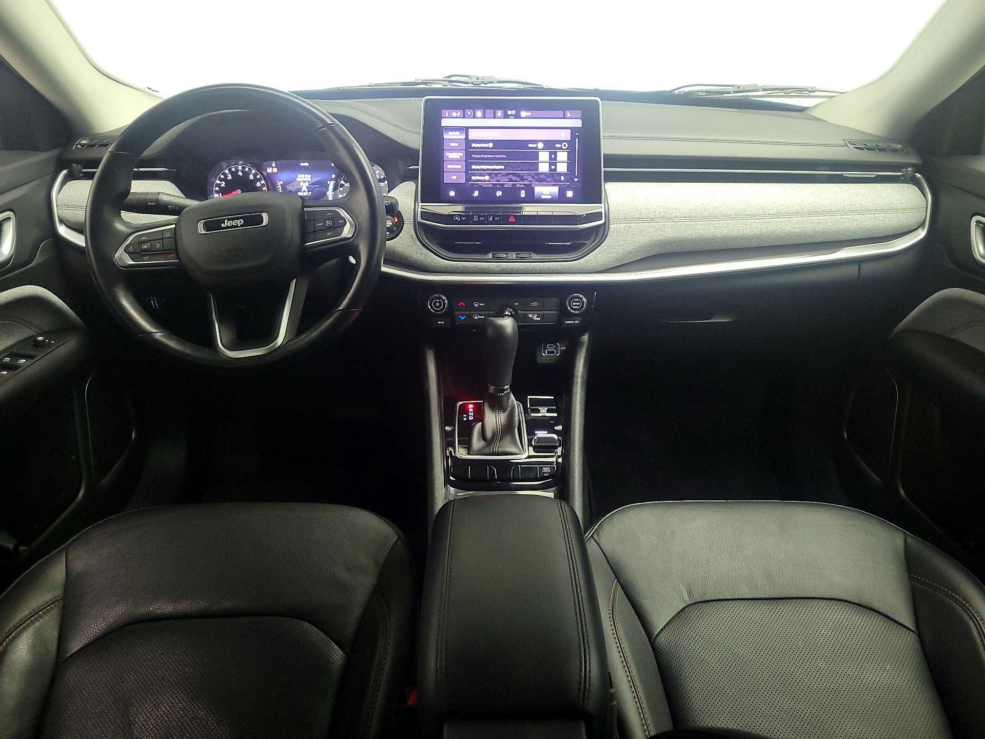 Thumbnail: 2022 Jeep Compass - 9