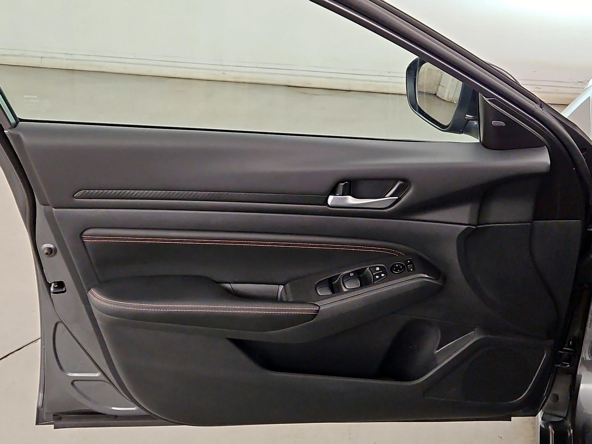 Thumbnail: 2022 Nissan Altima - 12