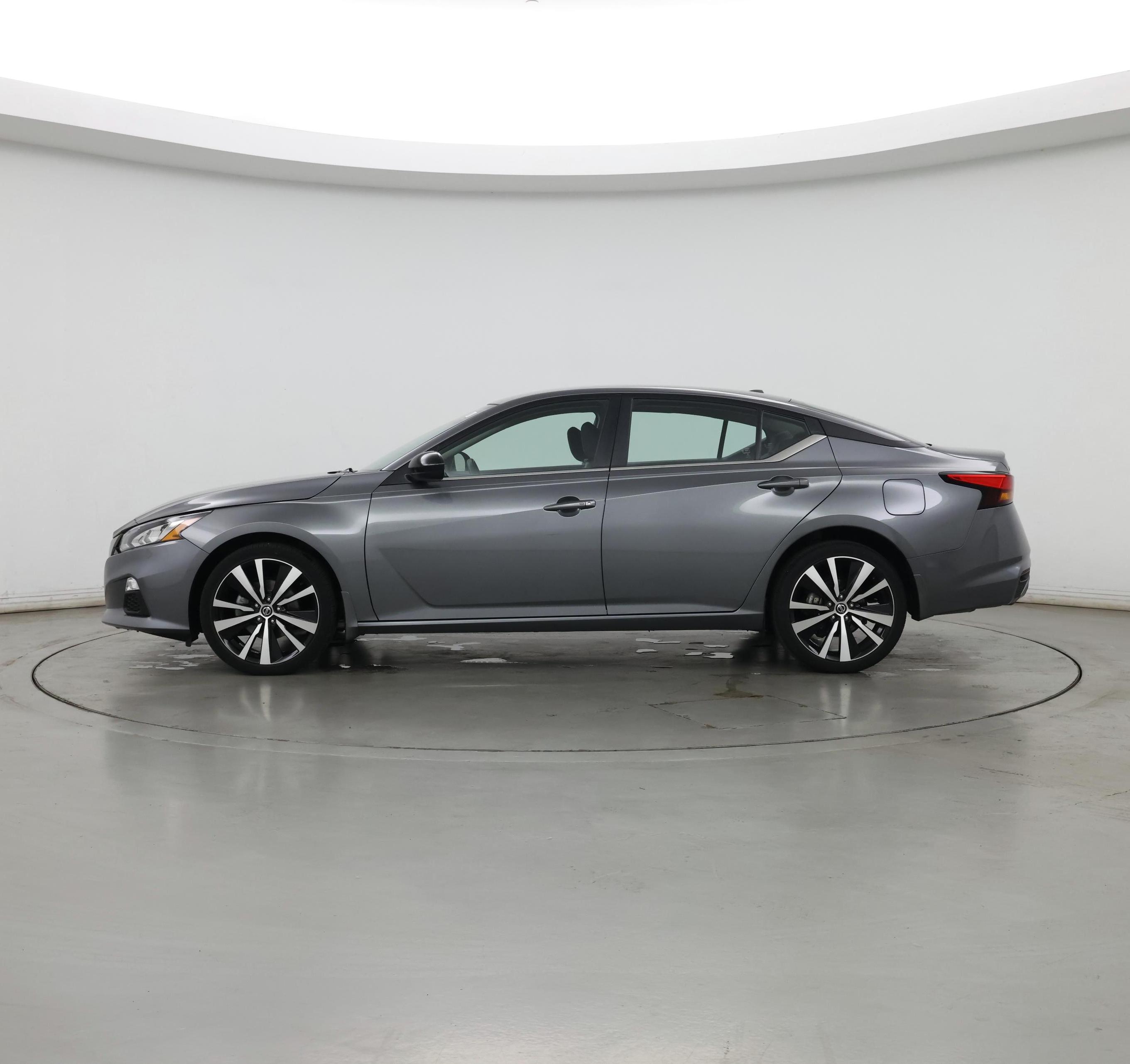 Thumbnail: 2022 Nissan Altima - 3