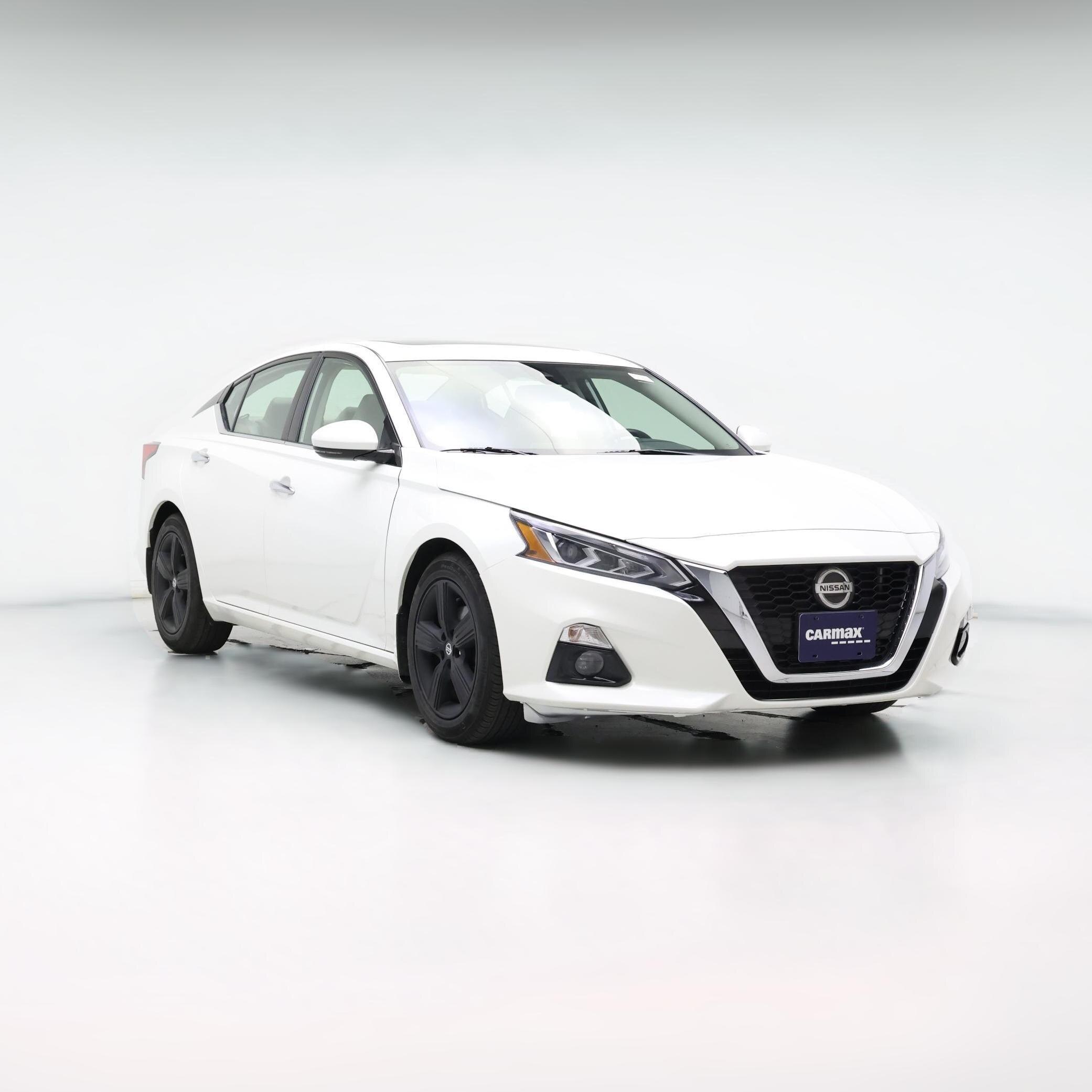 Thumbnail: 2022 Nissan Altima - 1