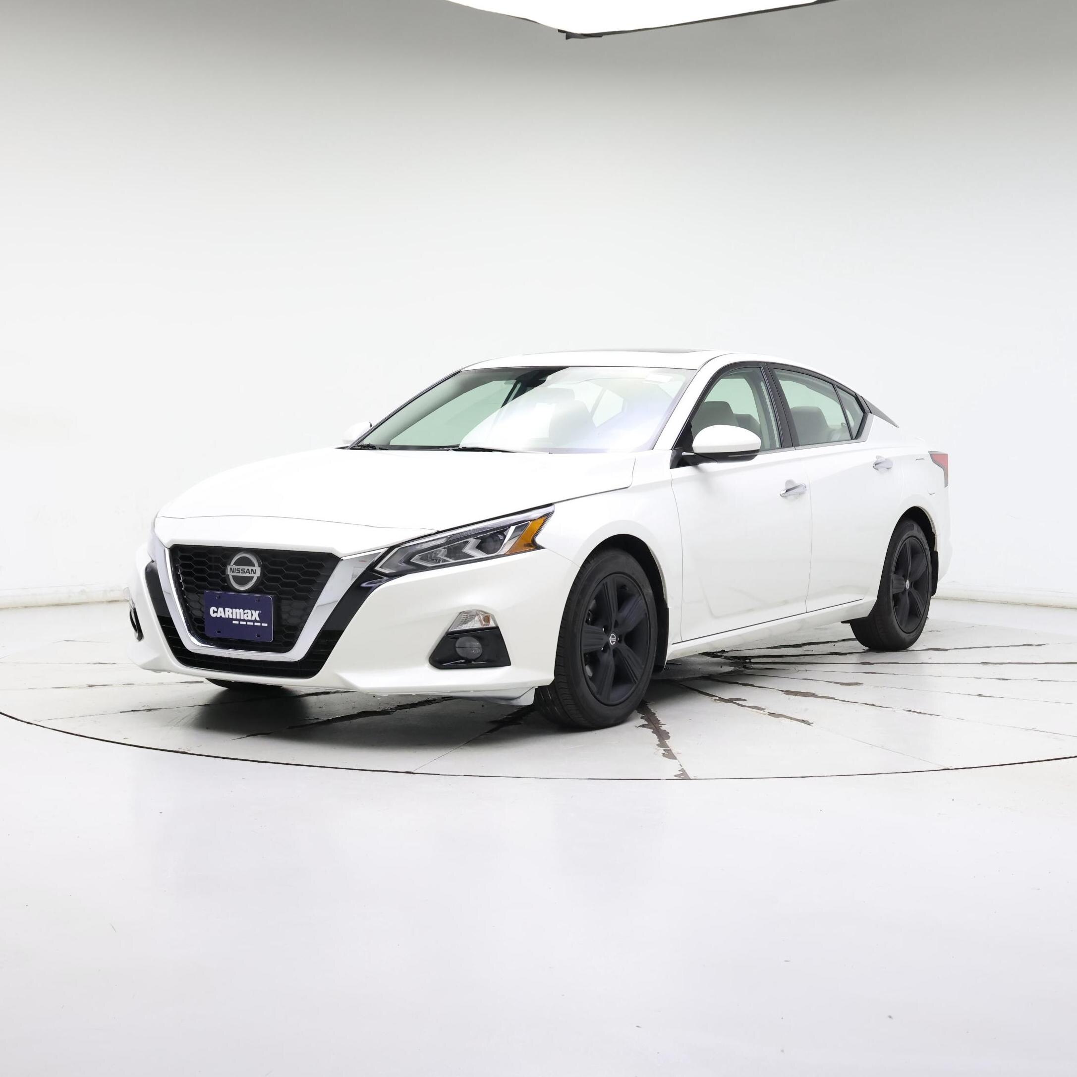 Thumbnail: 2022 Nissan Altima - 4