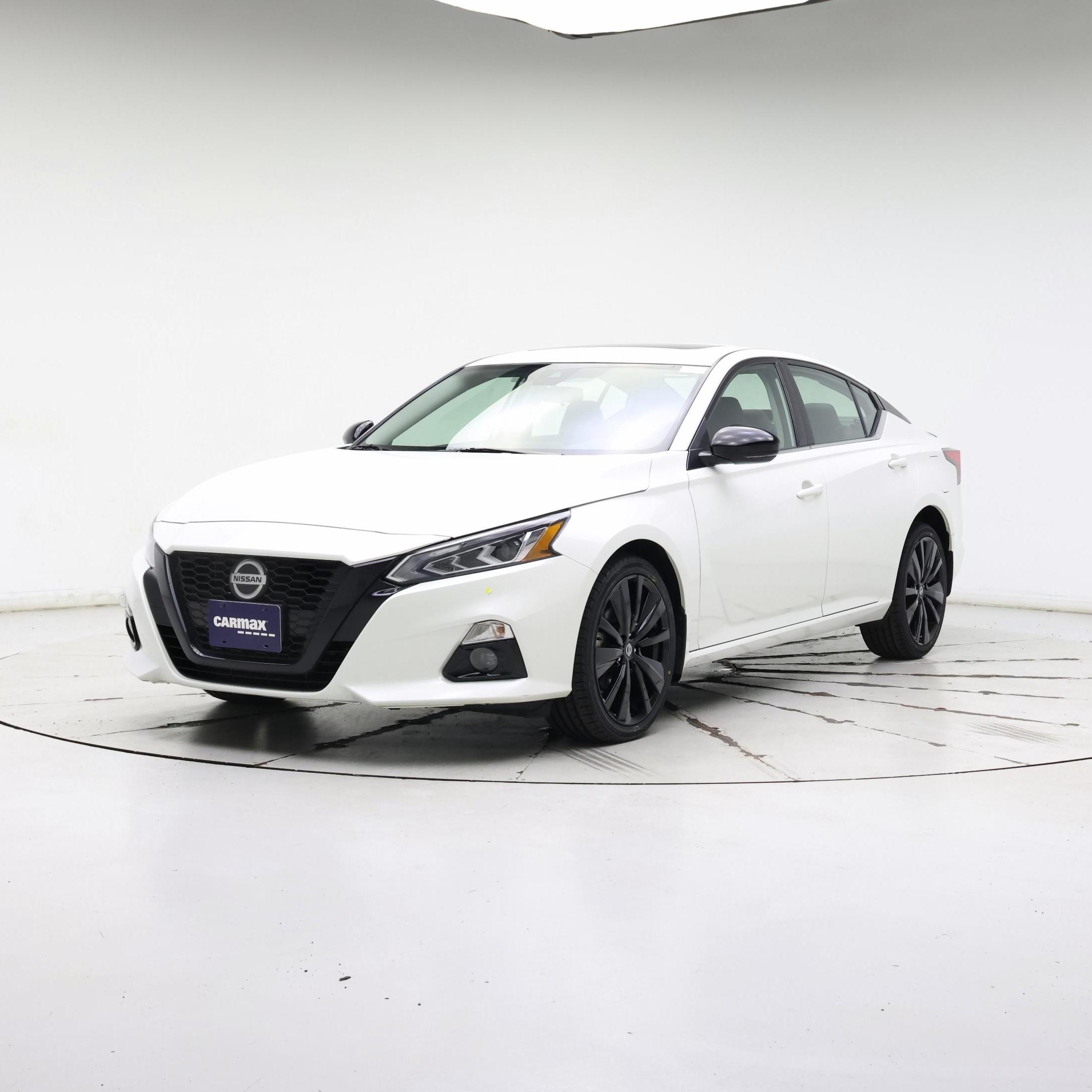 Thumbnail: 2022 Nissan Altima - 4