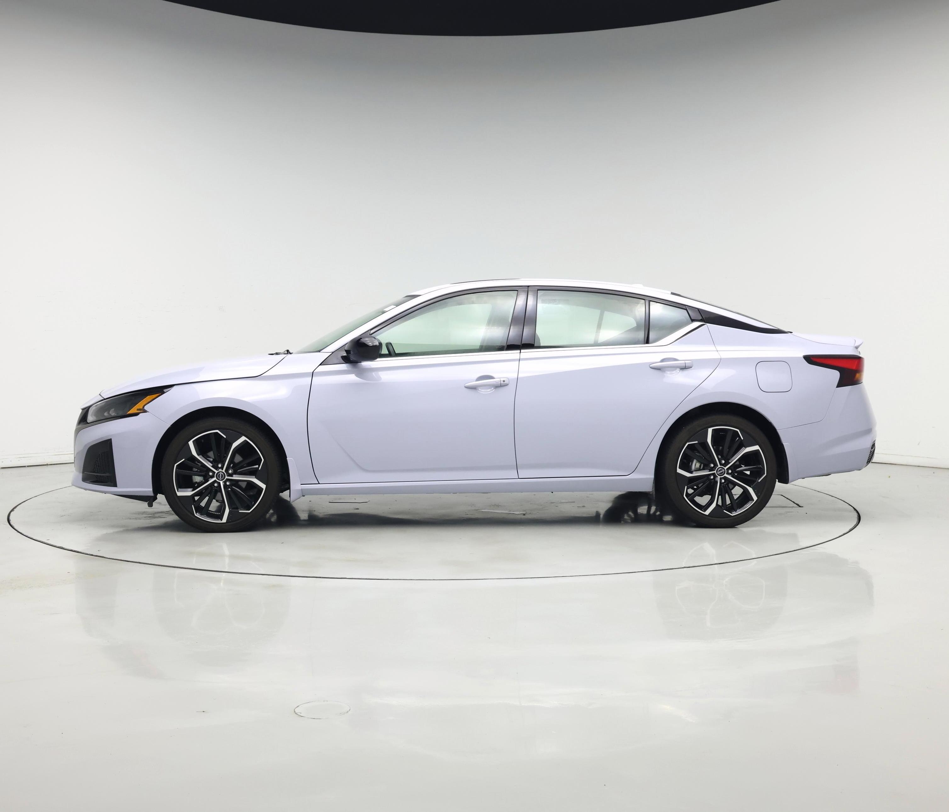 Thumbnail: 2023 Nissan Altima - 3