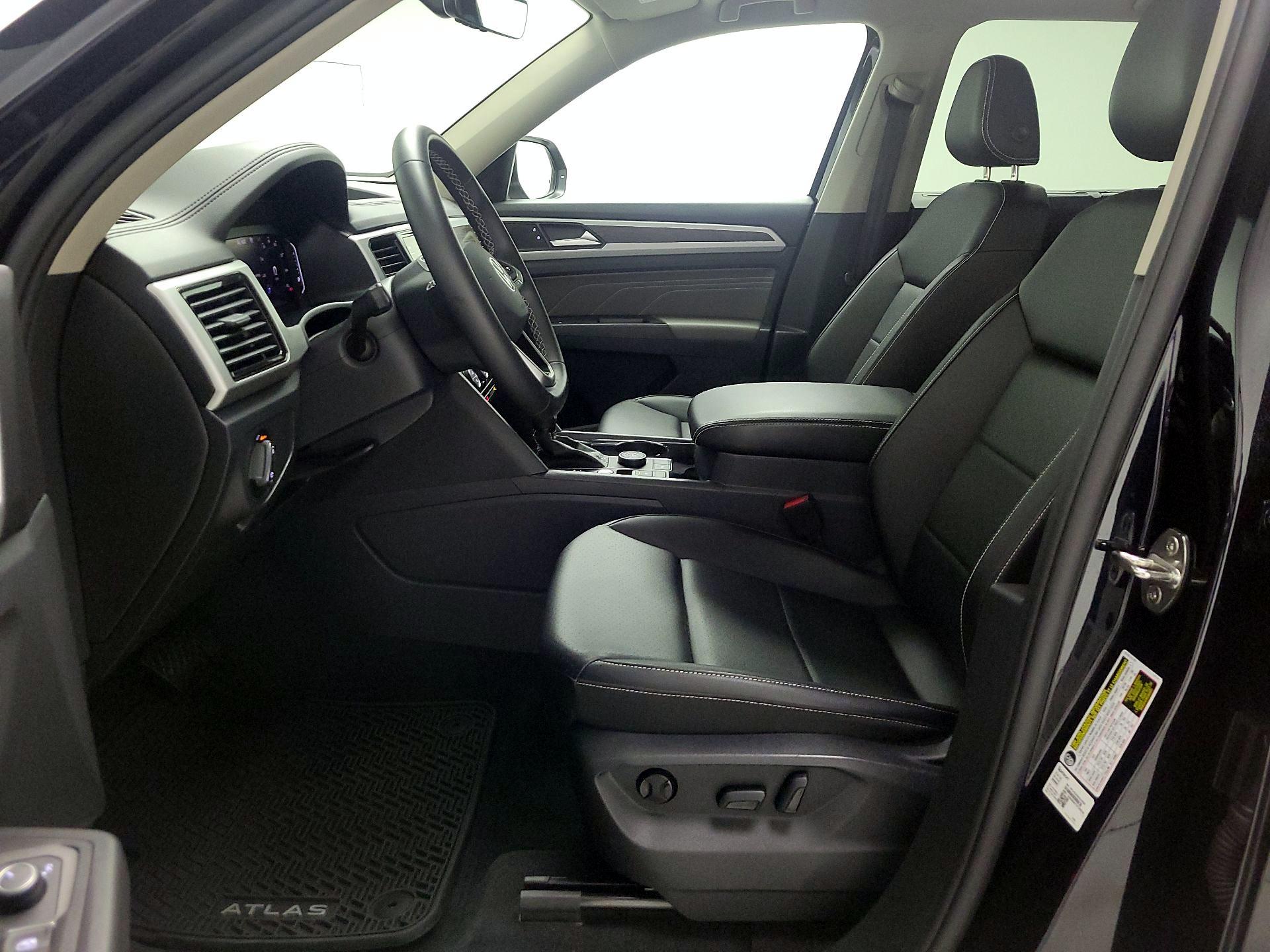 Thumbnail: 2023 Volkswagen Atlas - 11