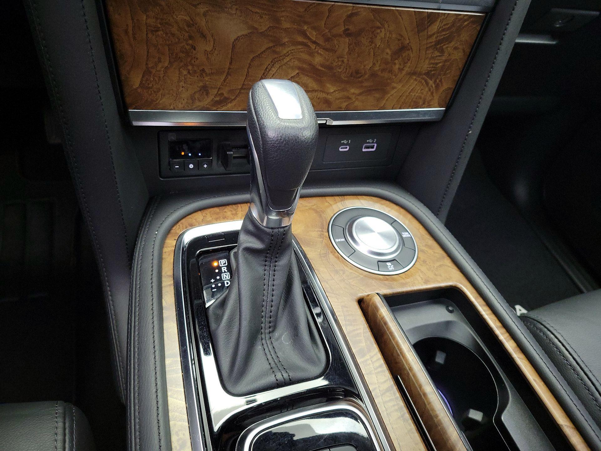 Thumbnail: 2022 Nissan Armada - 18