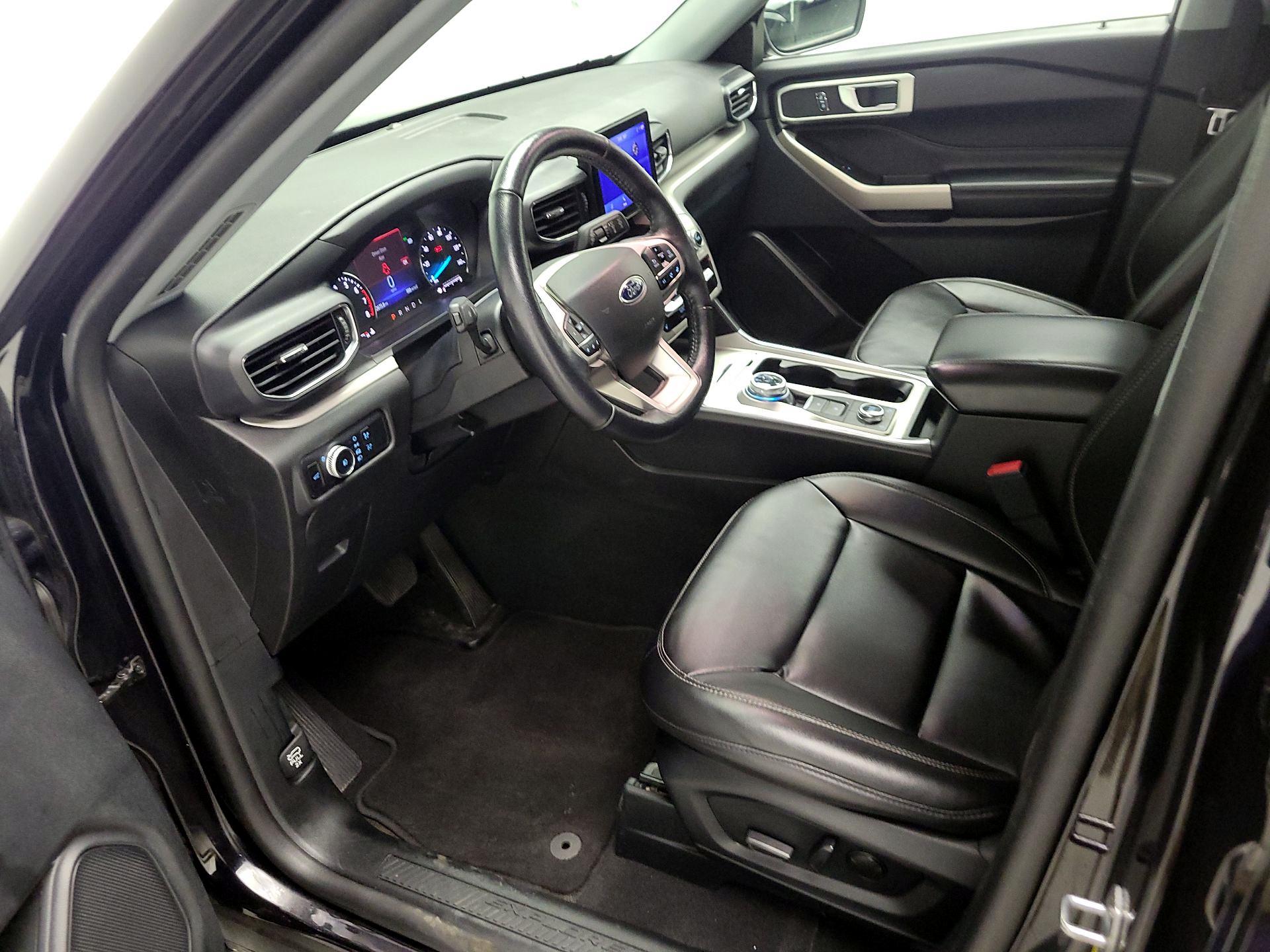 Thumbnail: 2022 Ford Explorer - 11