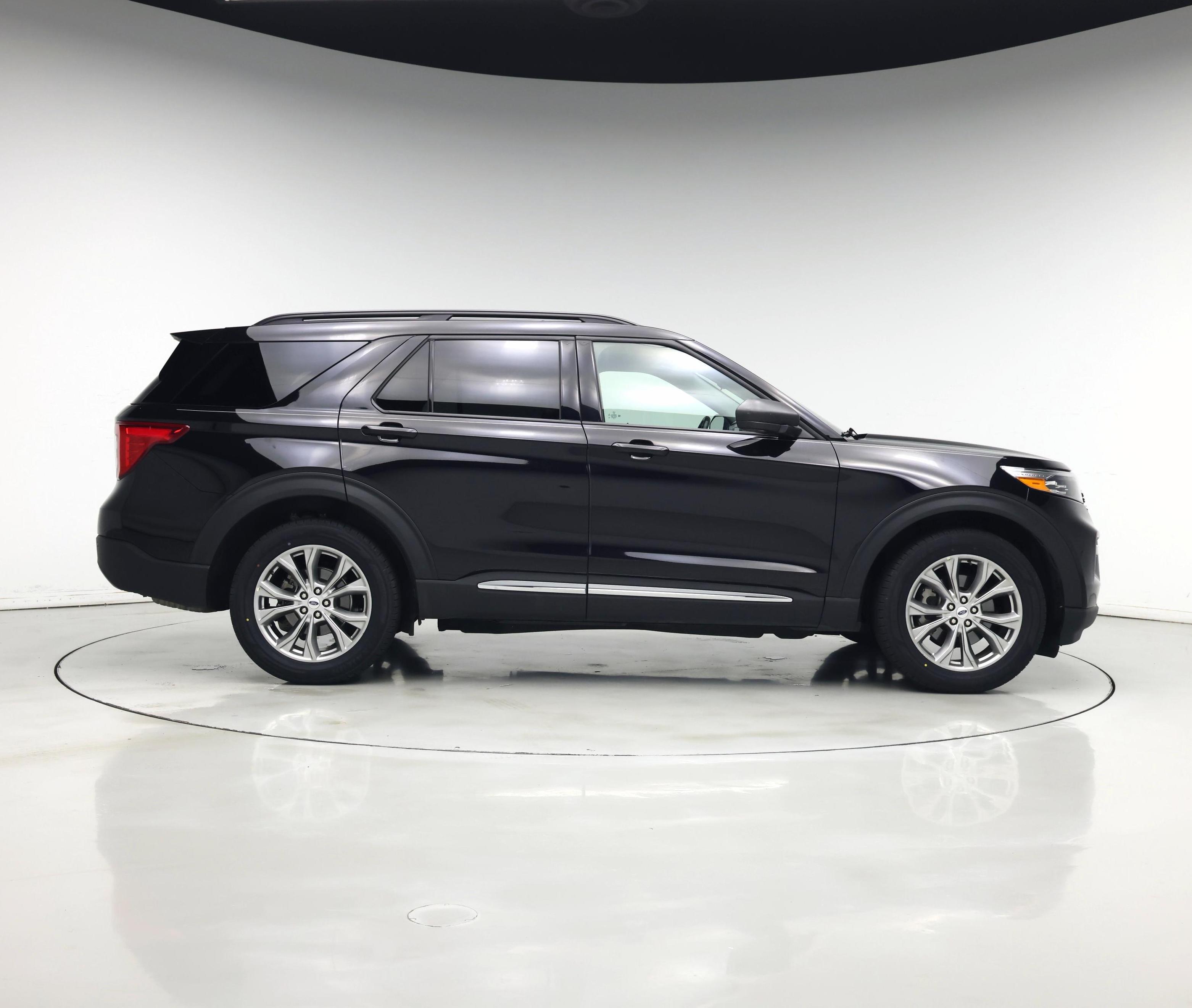 Thumbnail: 2022 Ford Explorer - 7