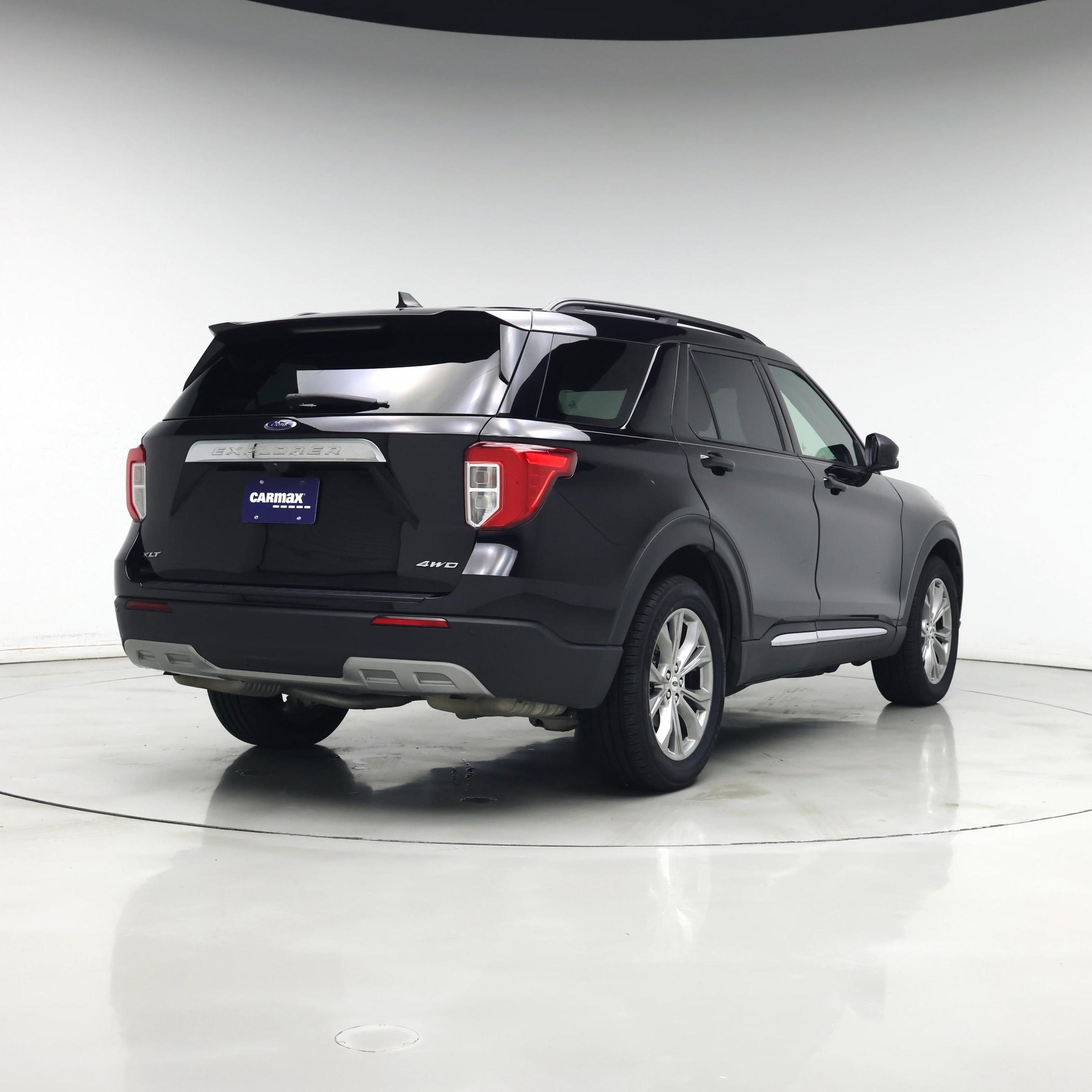 Thumbnail: 2022 Ford Explorer - 8
