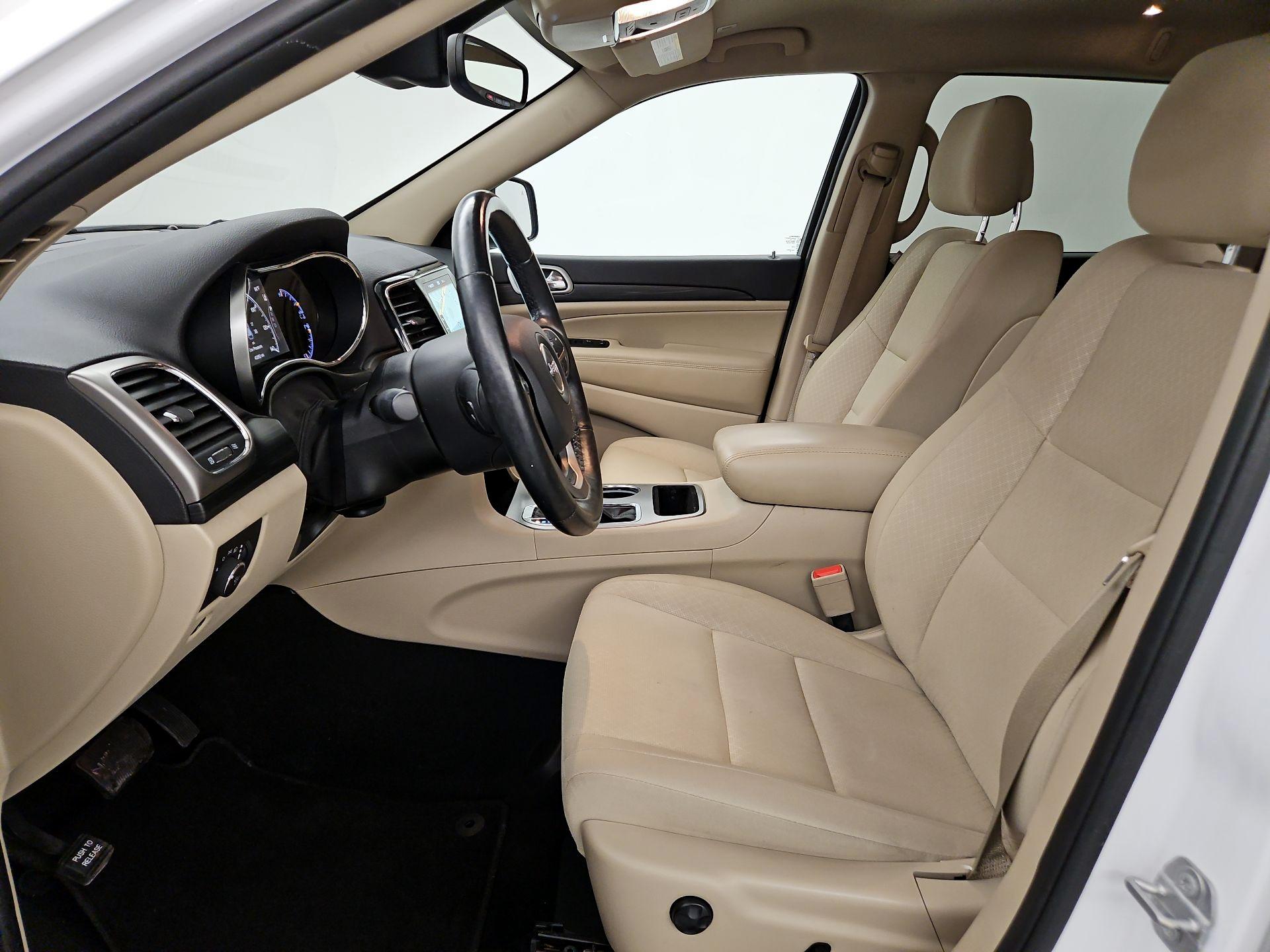 Thumbnail: 2020 Jeep Grand Cherokee - 11