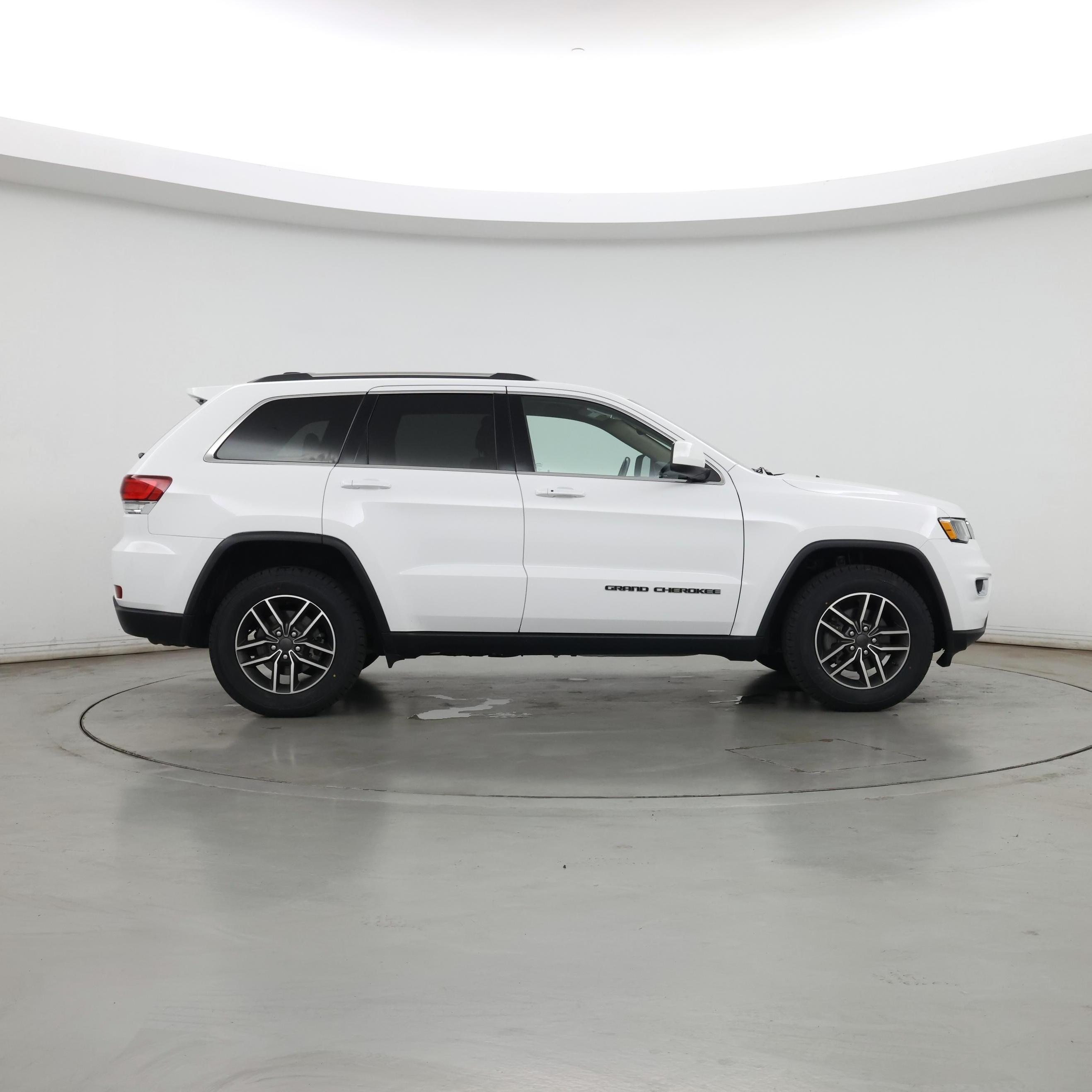 Thumbnail: 2020 Jeep Grand Cherokee - 7
