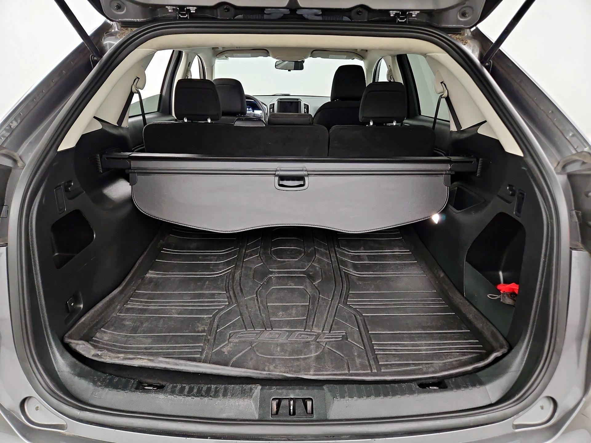 Thumbnail: 2021 Ford Edge - 20
