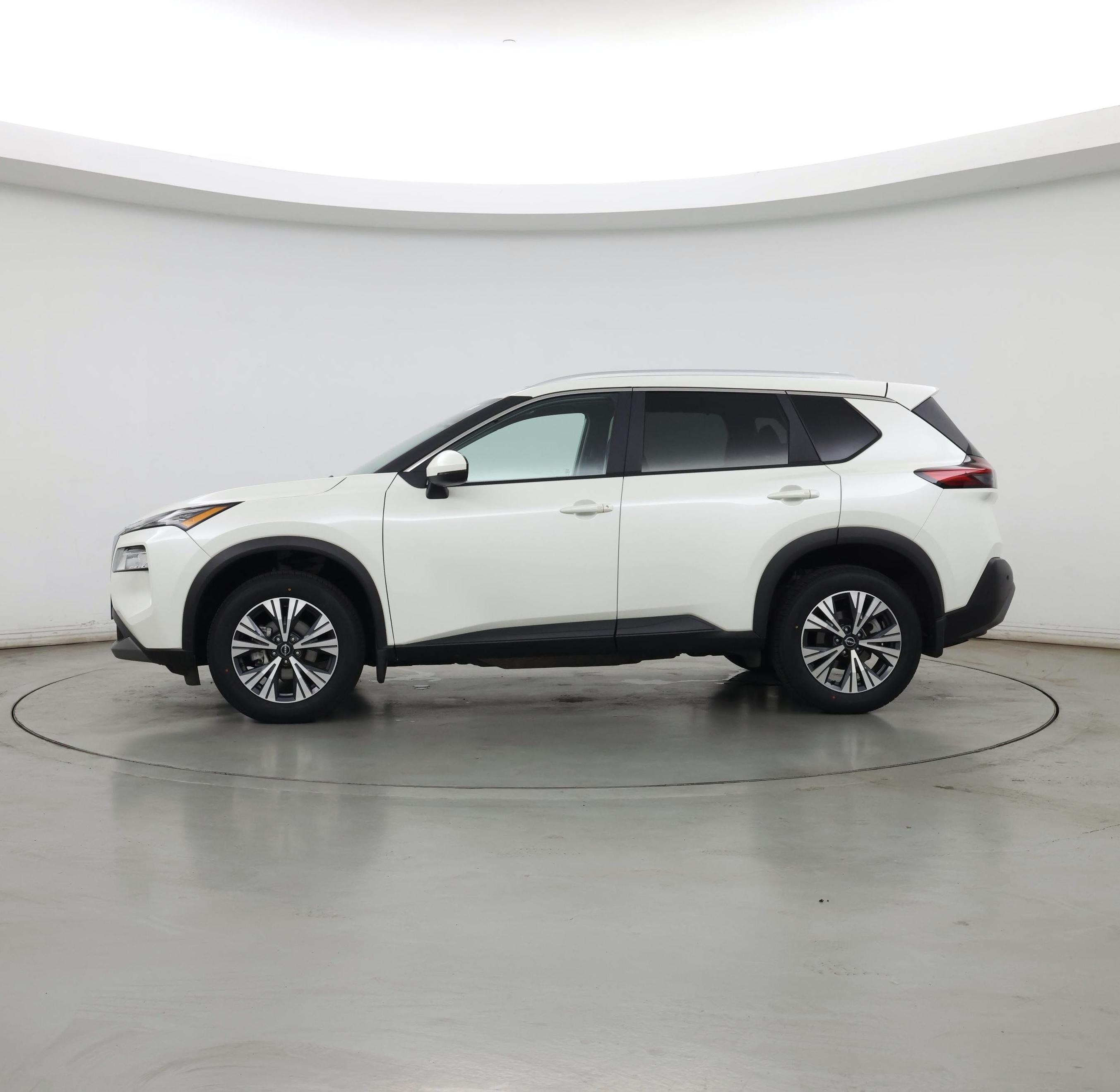 Thumbnail: 2022 Nissan Rogue - 3