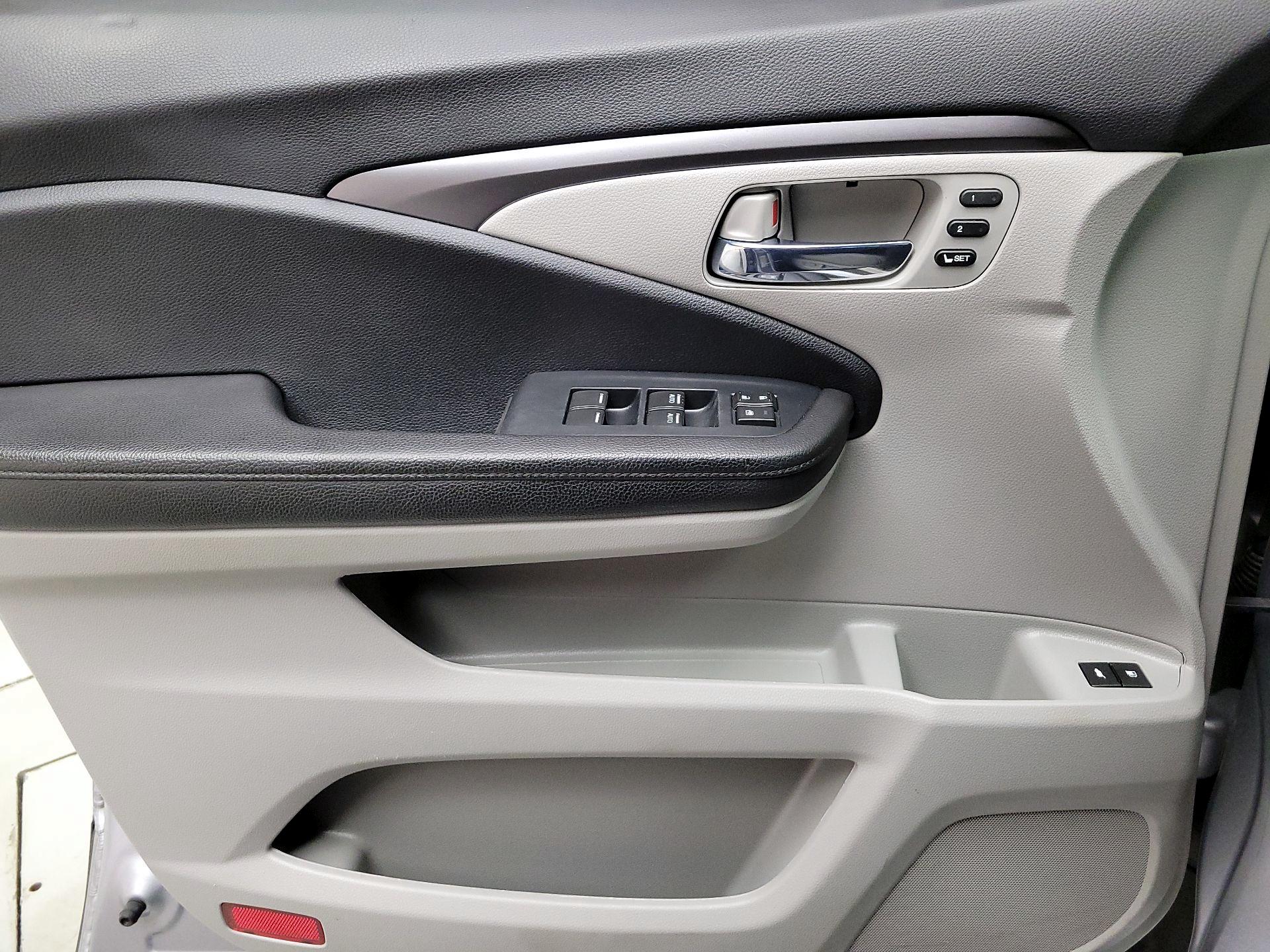 Thumbnail: 2022 Honda Pilot - 12