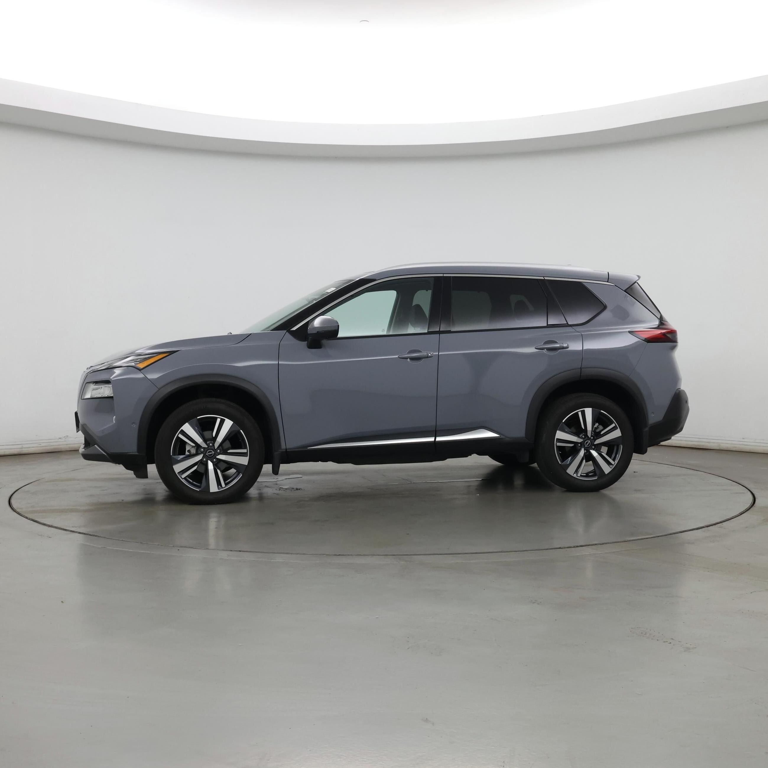 Thumbnail: 2022 Nissan Rogue - 3