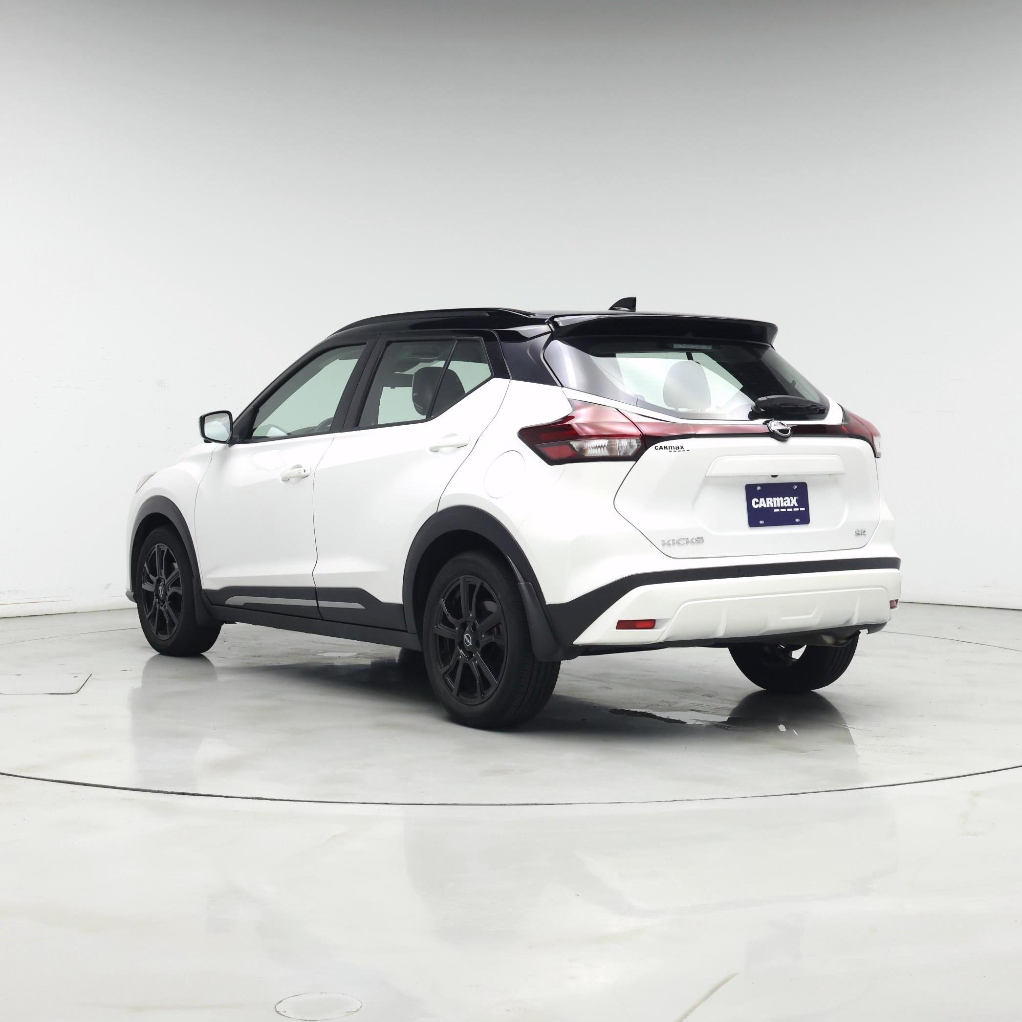 Thumbnail: 2022 Nissan Kicks - 2