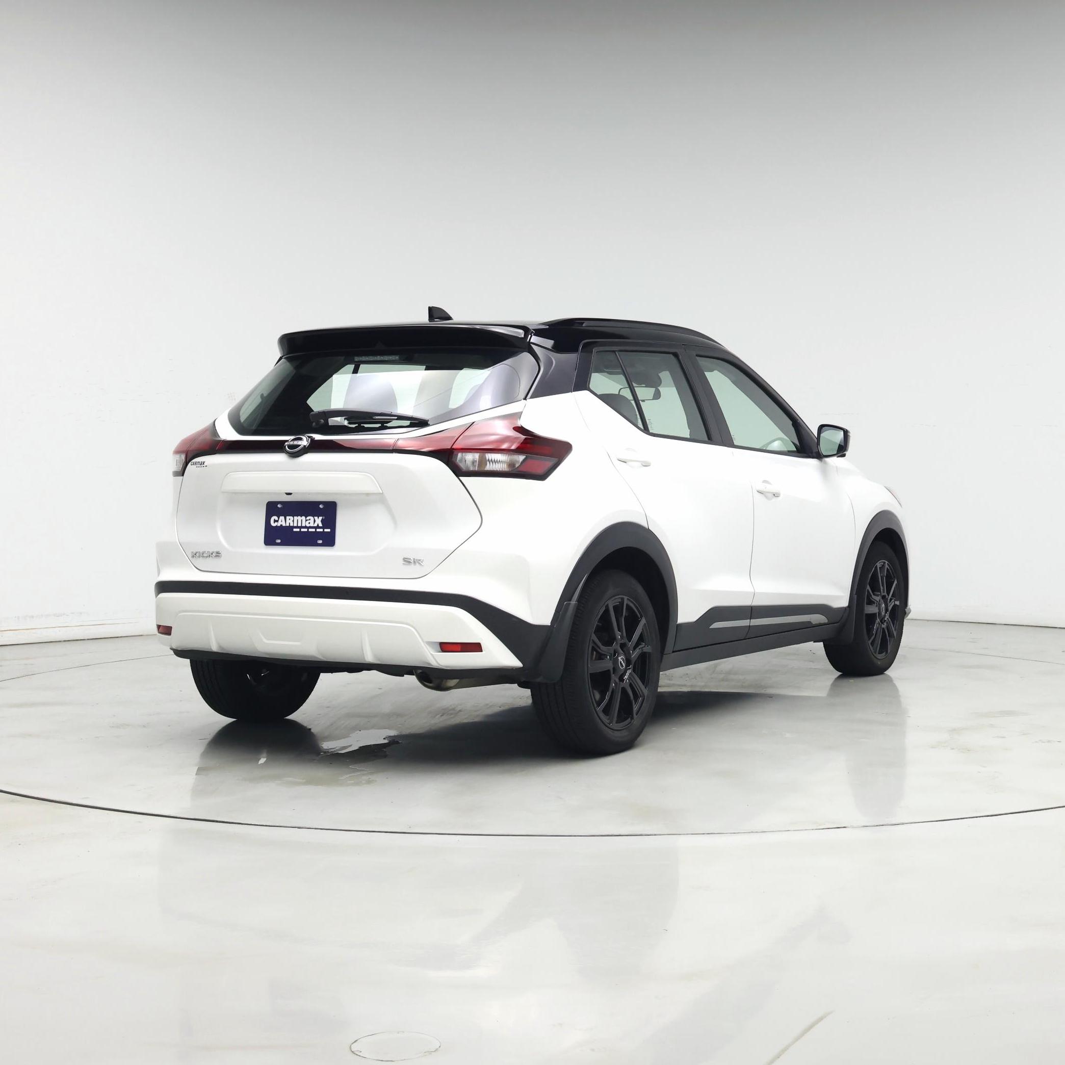 Thumbnail: 2022 Nissan Kicks - 8