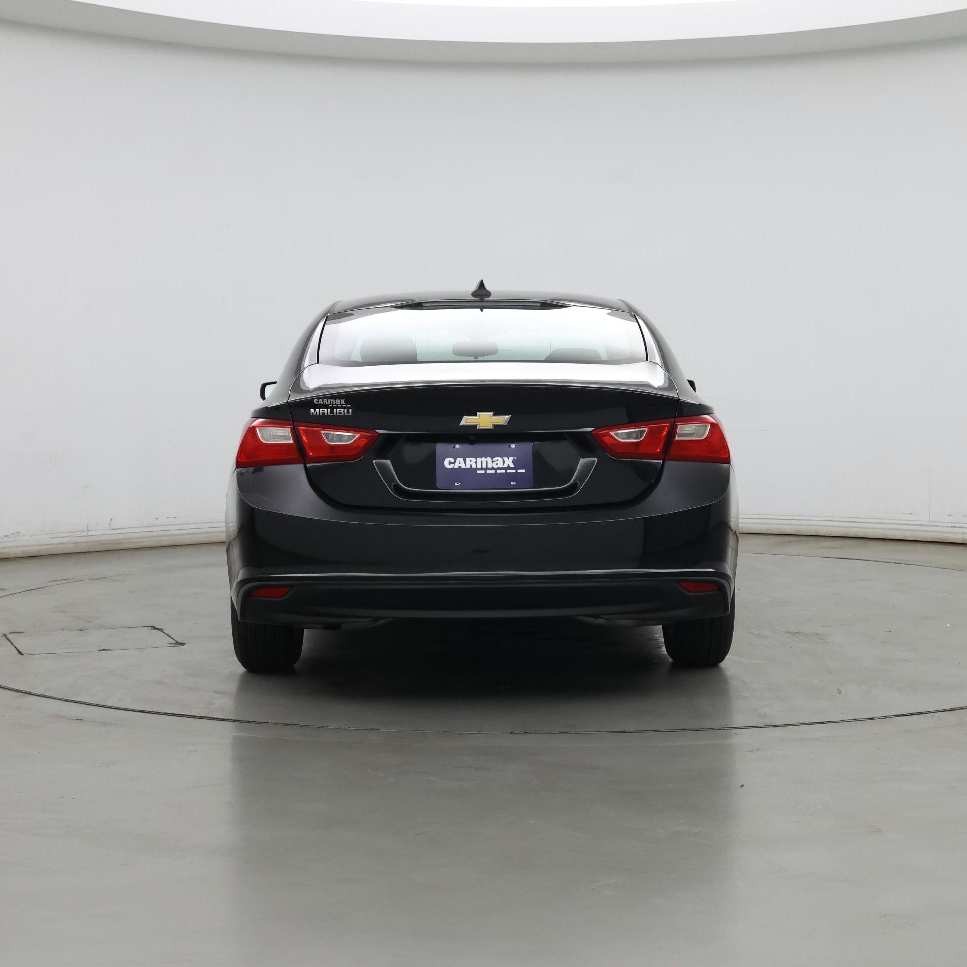 Thumbnail: 2018 Chevrolet Malibu - 6